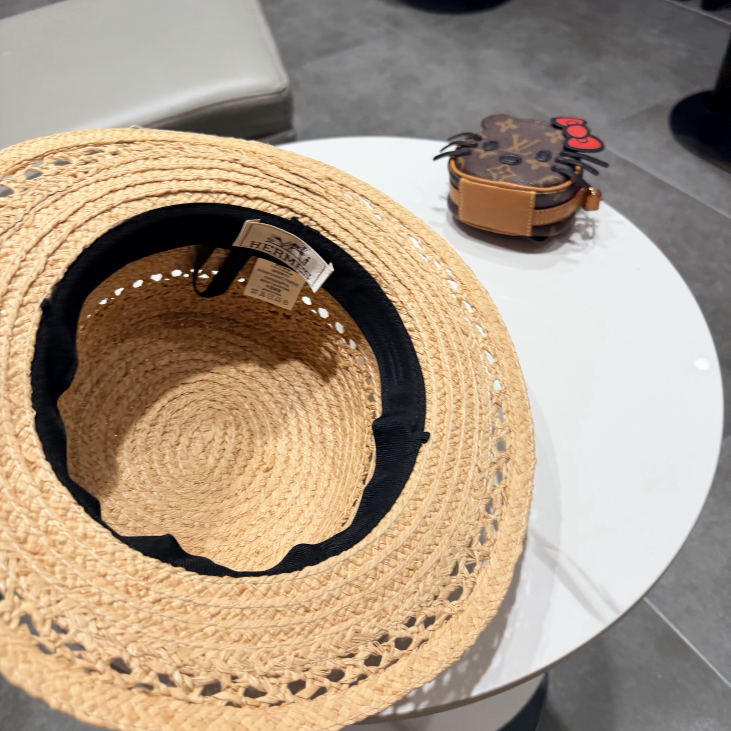 爱马仕拉菲草平顶帽🆕防晒遮阳百搭 👌 头围55～58cm