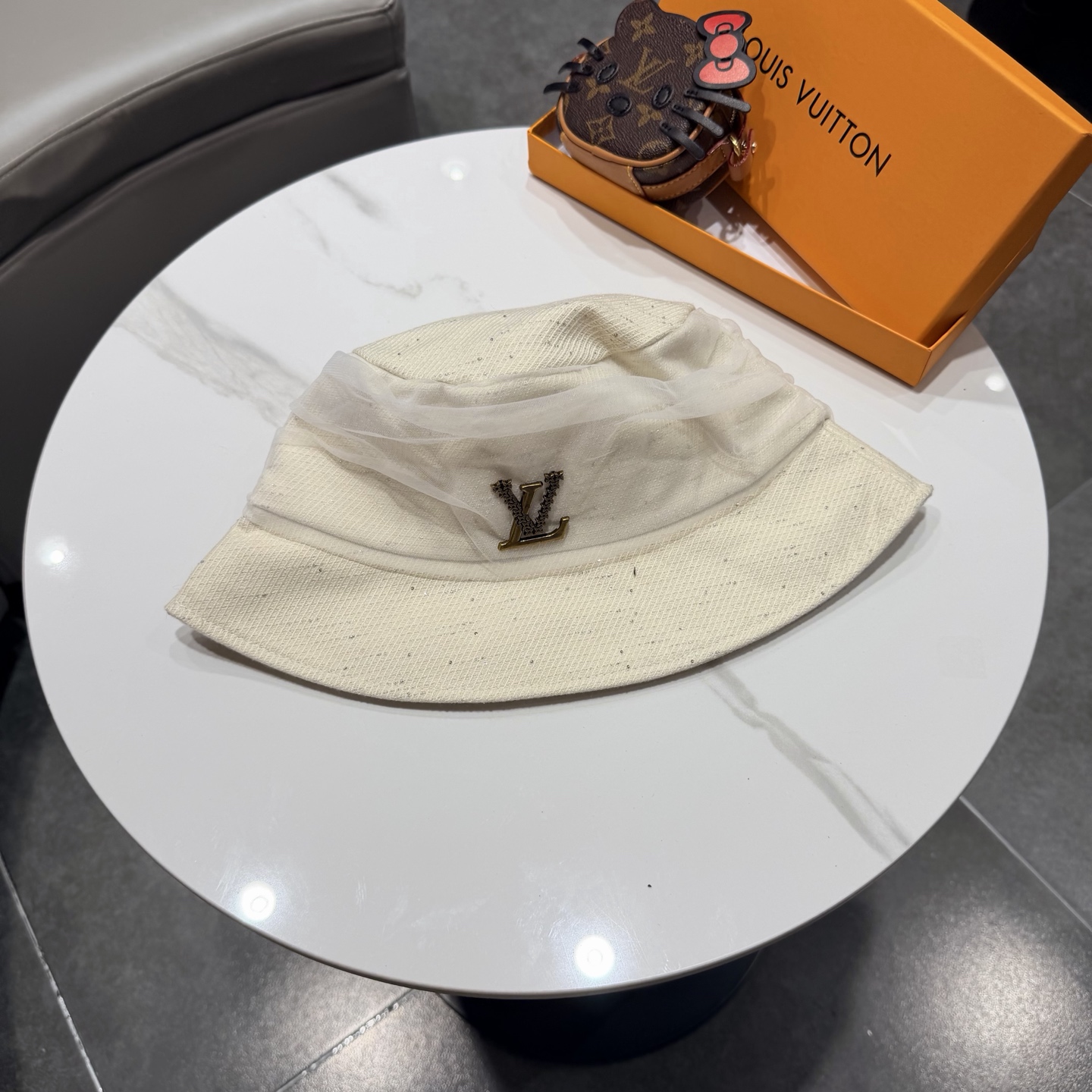 🧢路易威登渔夫帽 LouisVuitton😍新款LV棒球帽，重工打造♥️高端大气，百搭款🤗男女通用！跑量
