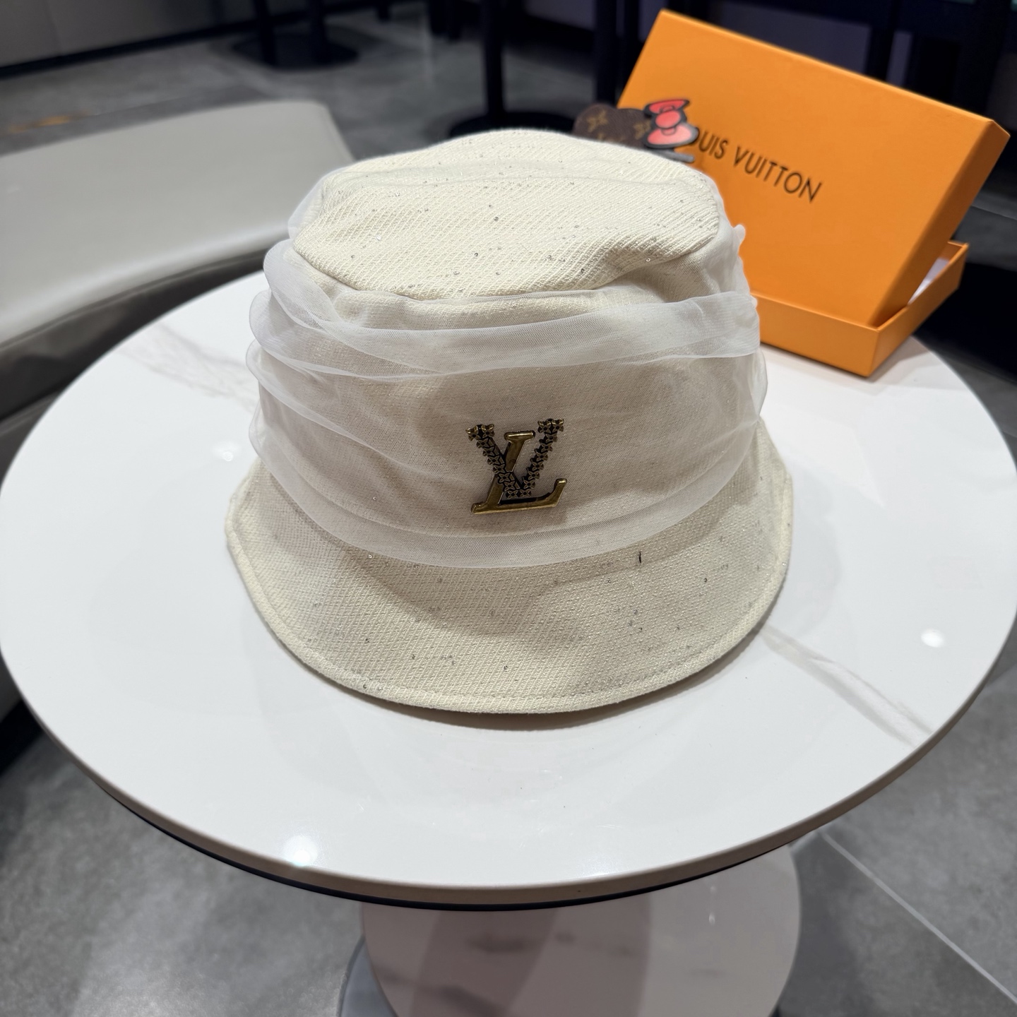 🧢路易威登渔夫帽 LouisVuitton😍新款LV棒球帽，重工打造♥️高端大气，百搭款🤗男女通用！跑量