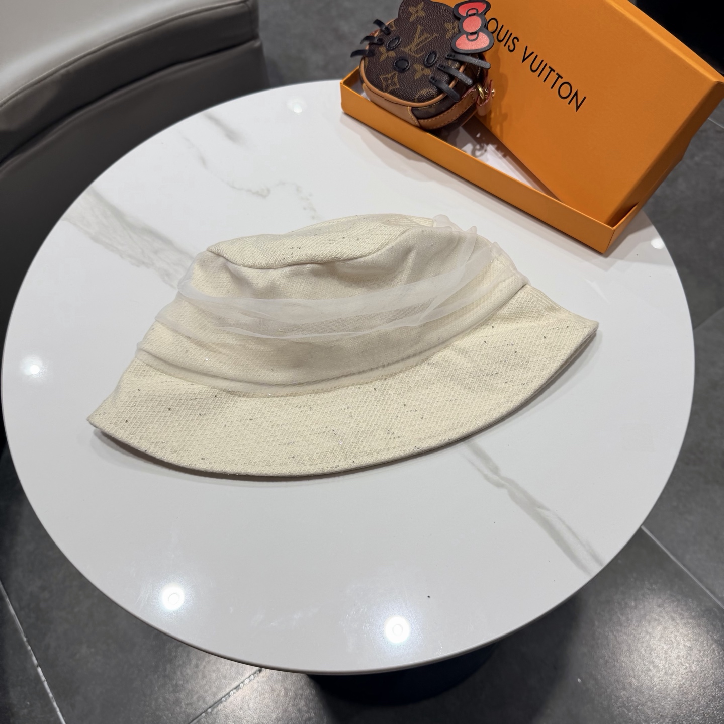 🧢路易威登渔夫帽 LouisVuitton😍新款LV棒球帽，重工打造♥️高端大气，百搭款🤗男女通用！跑量