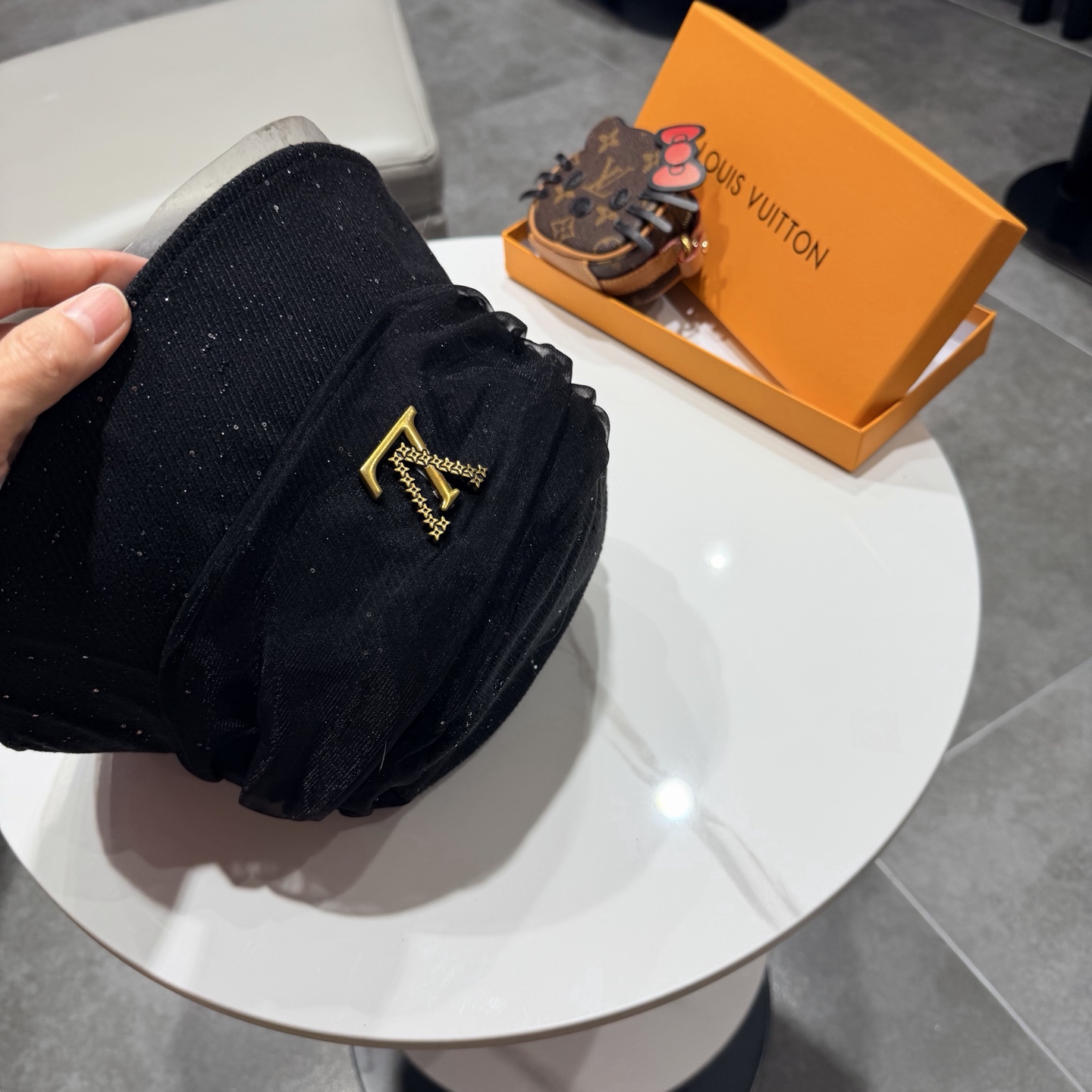 🧢路易威登渔夫帽 LouisVuitton😍新款LV棒球帽，重工打造♥️高端大气，百搭款🤗男女通用！跑量