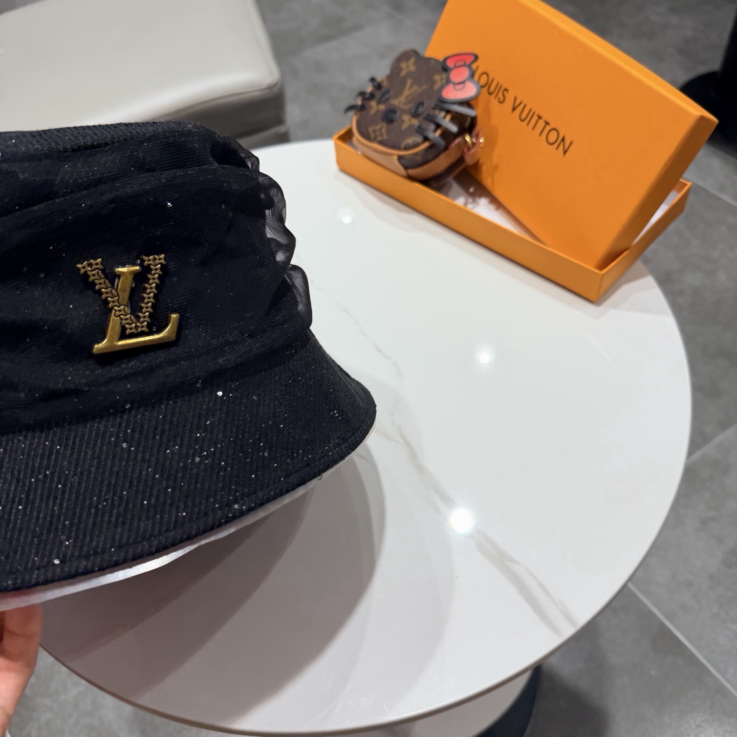 🧢路易威登渔夫帽 LouisVuitton😍新款LV棒球帽，重工打造♥️高端大气，百搭款🤗男女通用！跑量