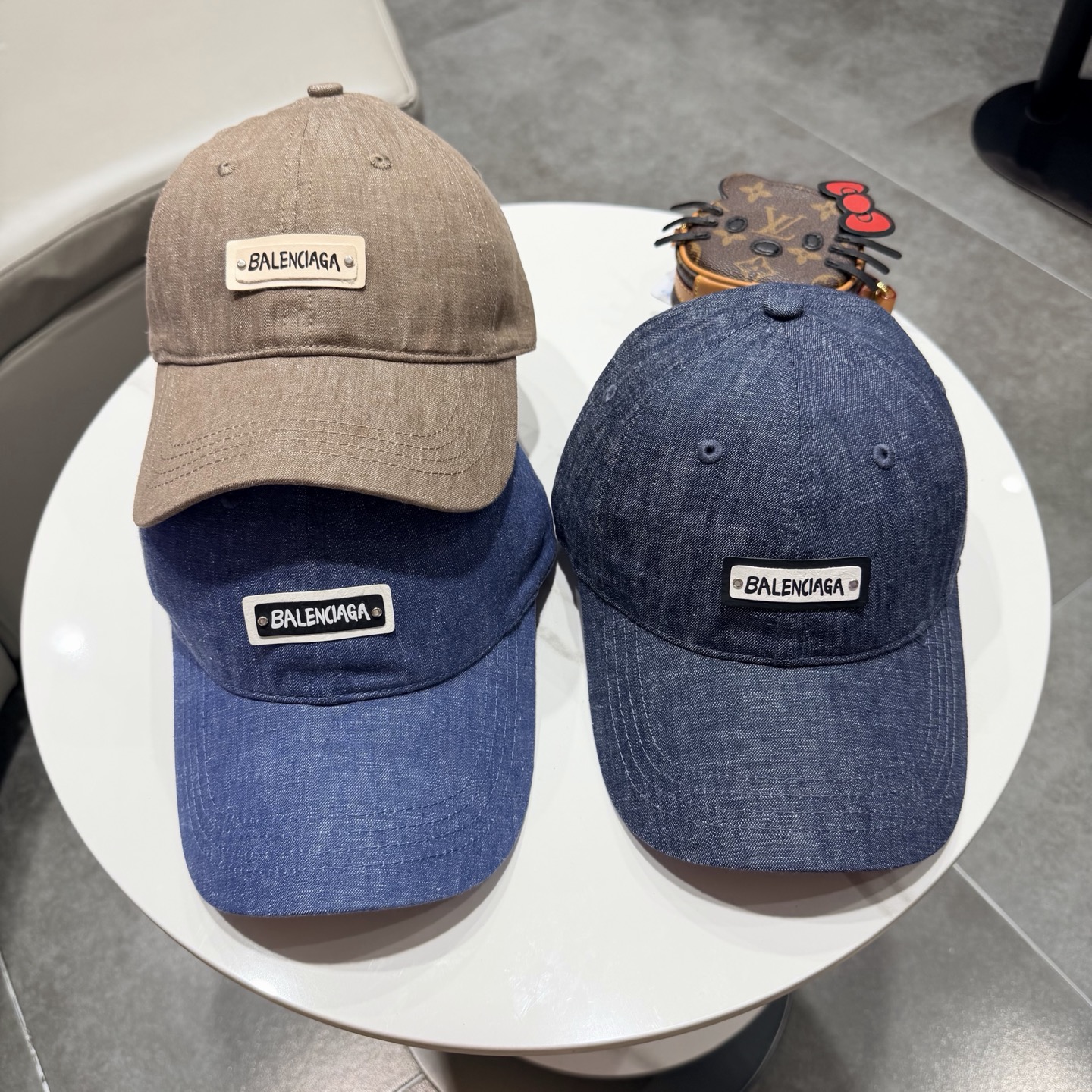 新品Balenciaga 巴黎世家字母新款棒球帽现货秒发🧢简约时尚超级无敌好看的帽子！情侣款