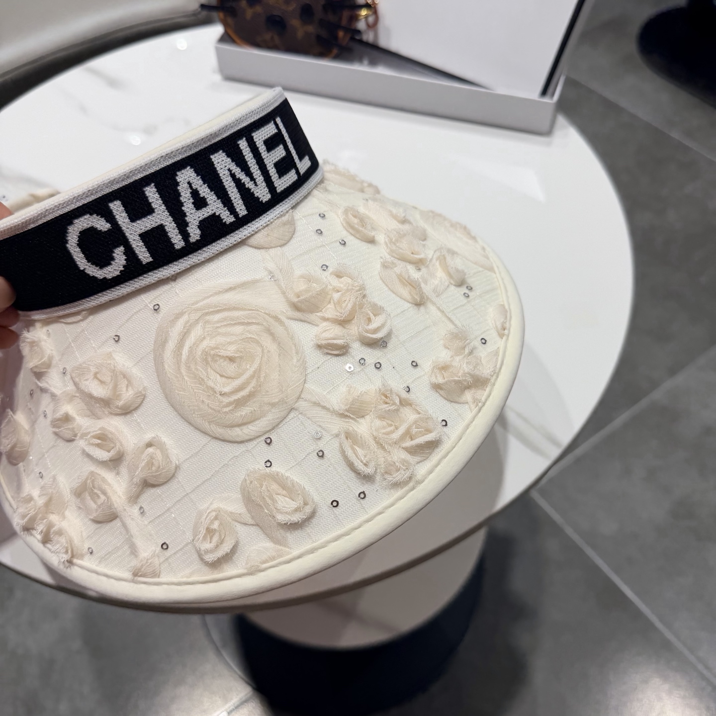 Chanel香奈儿新款小清新空顶遮阳帽，可调节