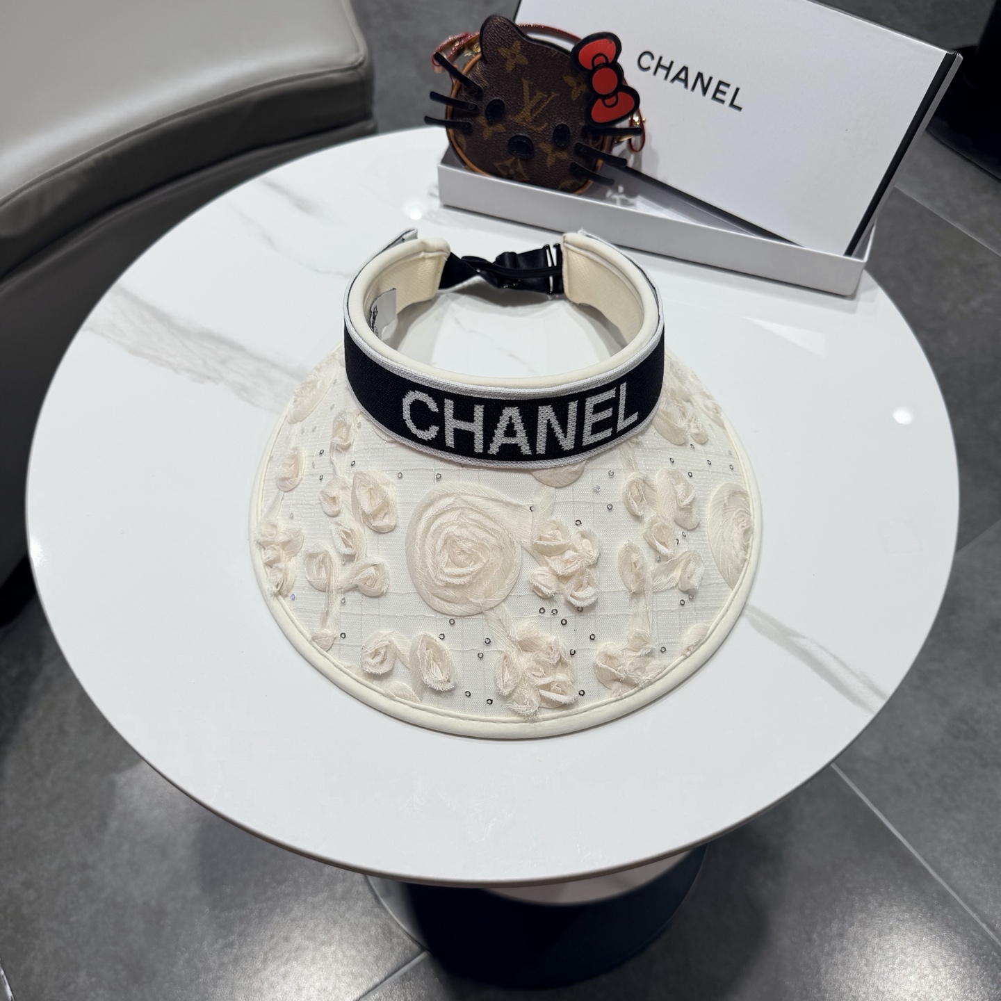Chanel香奈儿新款小清新空顶遮阳帽，可调节