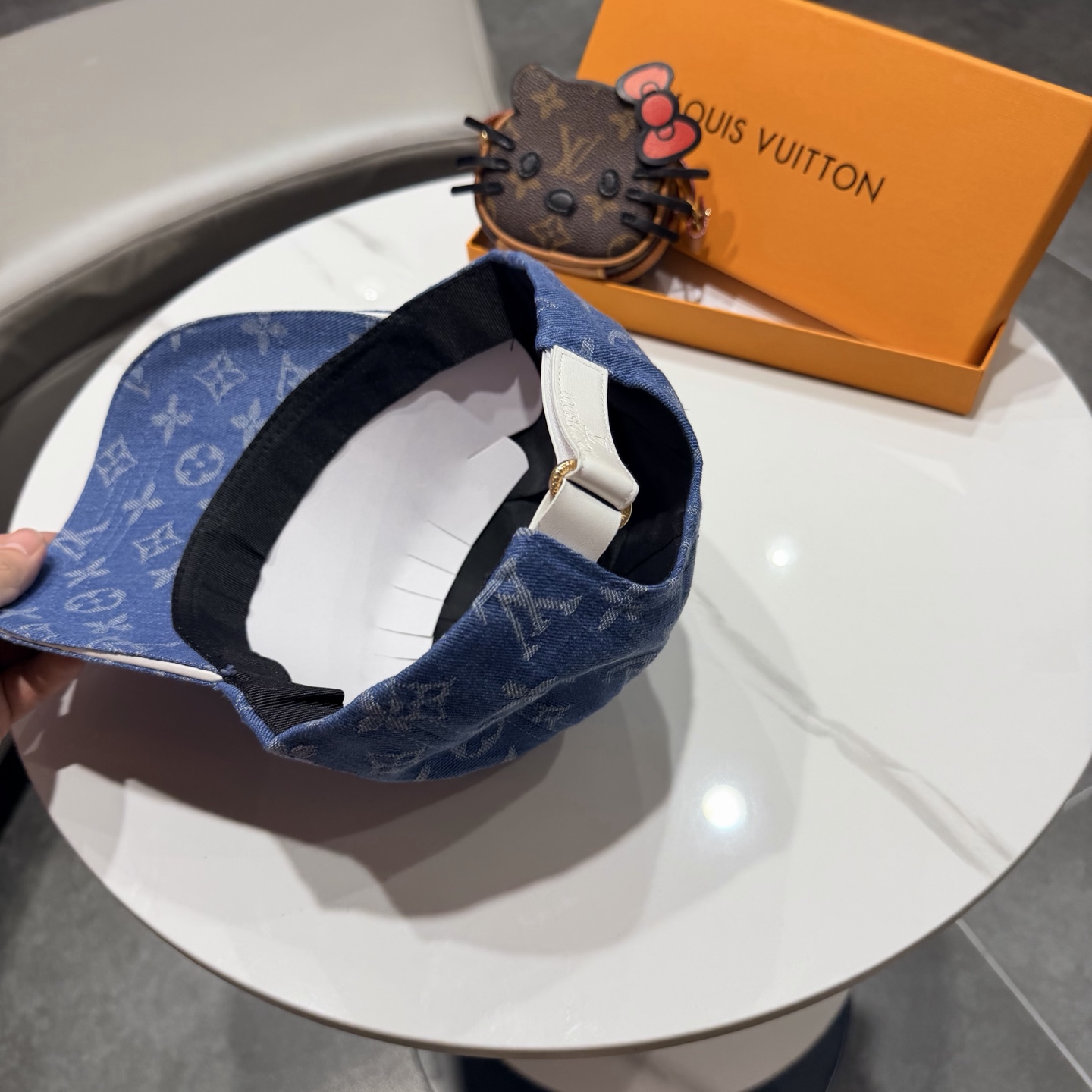 🧢路易威登lv棒球帽 牛仔LouisVuitton😍新款重工打造♥️高端大气，百搭款🤗男女通用！