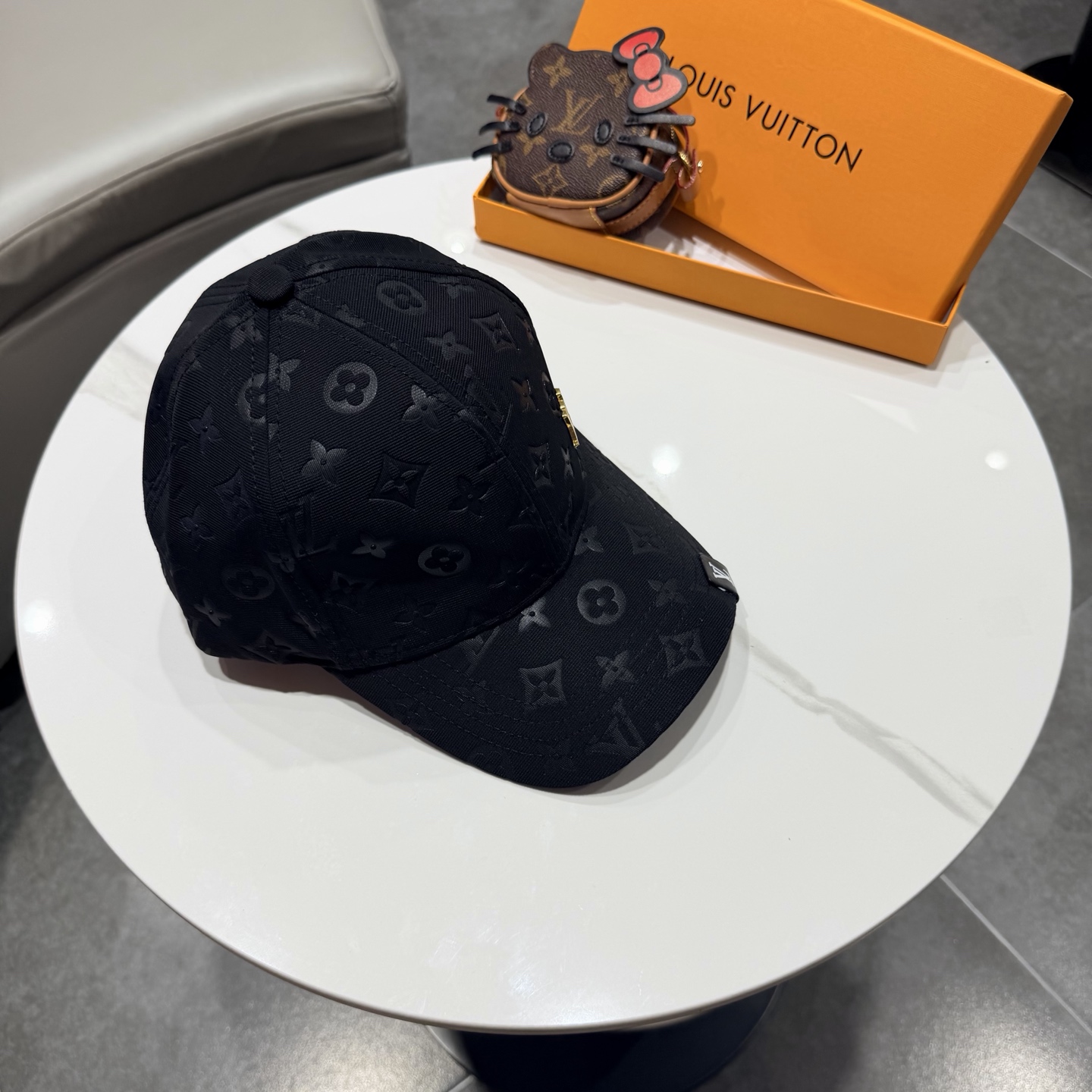 🧢路易威登lv棒球帽 LouisVuitton😍新款重工打造♥️高端大气，百搭款🤗男女通用！