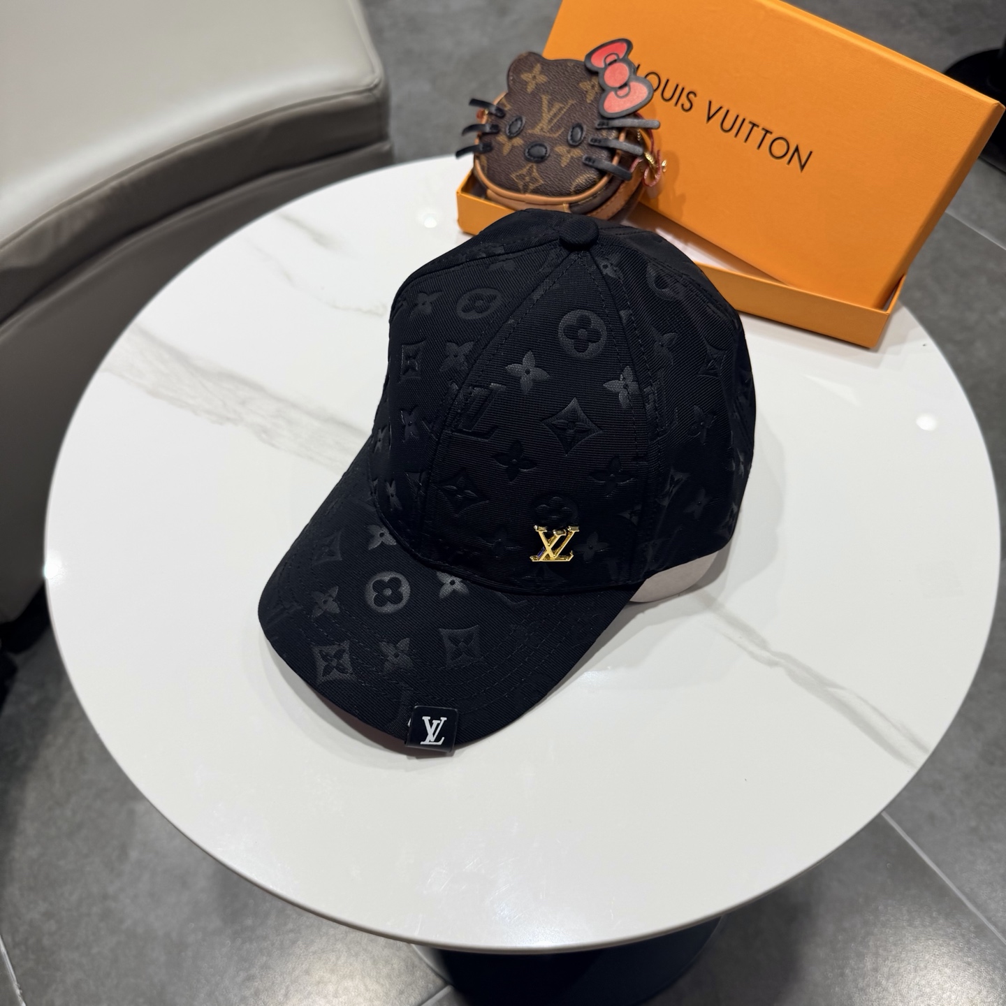 🧢路易威登lv棒球帽 LouisVuitton😍新款重工打造♥️高端大气，百搭款🤗男女通用！
