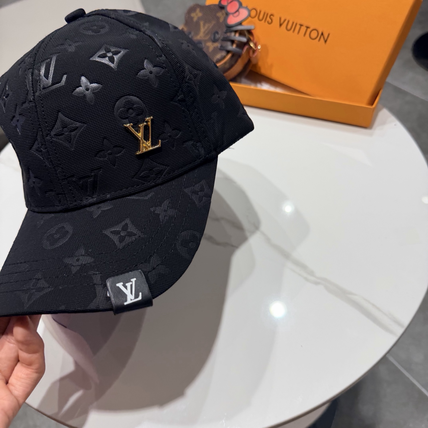 🧢路易威登lv棒球帽 LouisVuitton😍新款重工打造♥️高端大气，百搭款🤗男女通用！