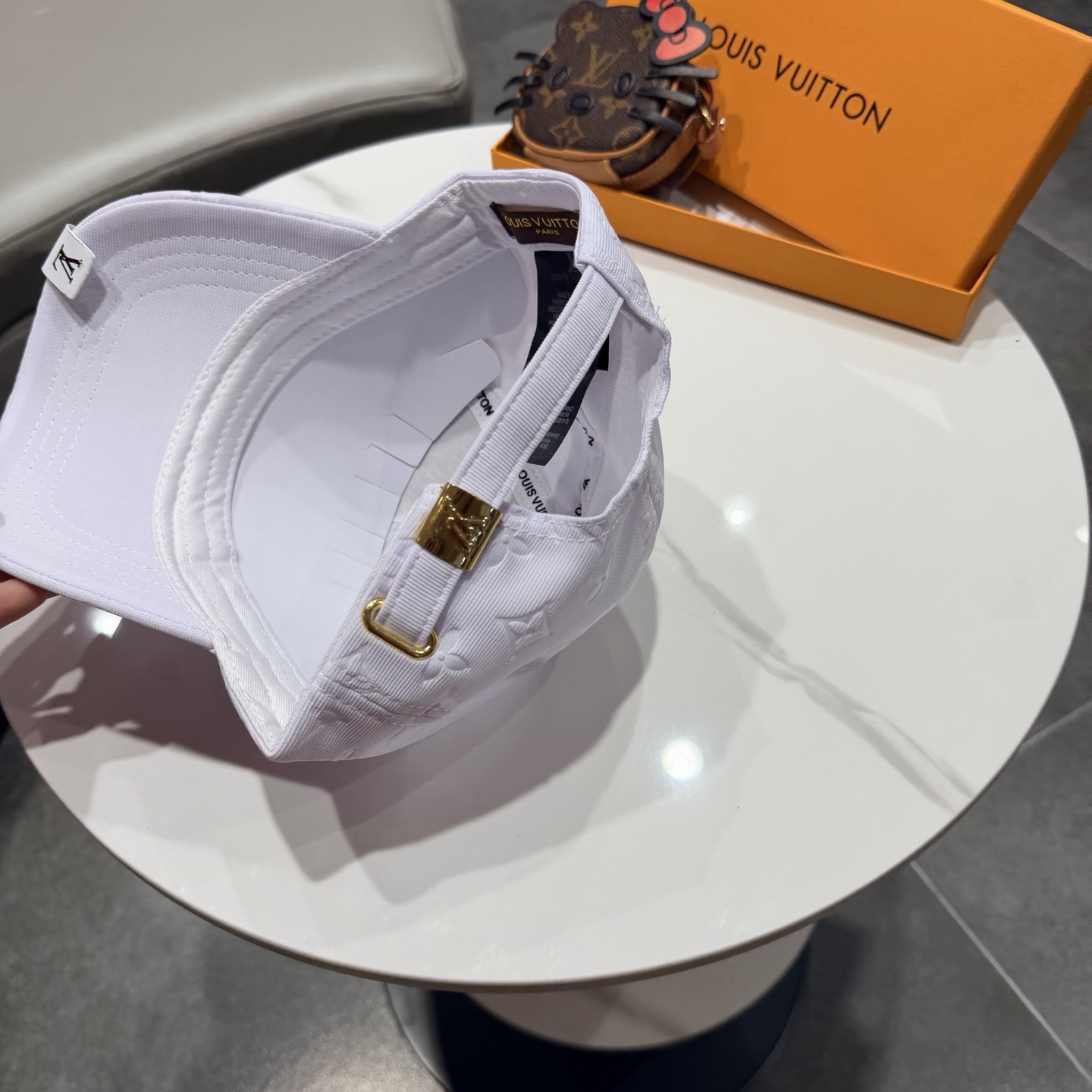 🧢路易威登lv棒球帽 LouisVuitton😍新款重工打造♥️高端大气，百搭款🤗男女通用！