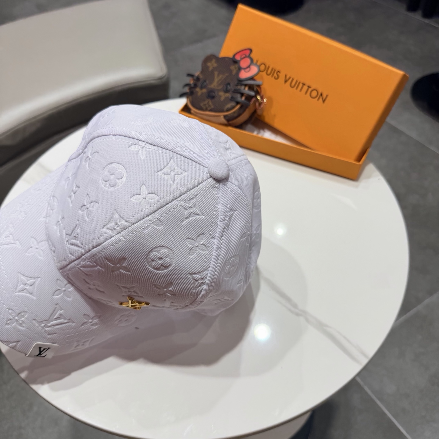 🧢路易威登lv棒球帽 LouisVuitton😍新款重工打造♥️高端大气，百搭款🤗男女通用！