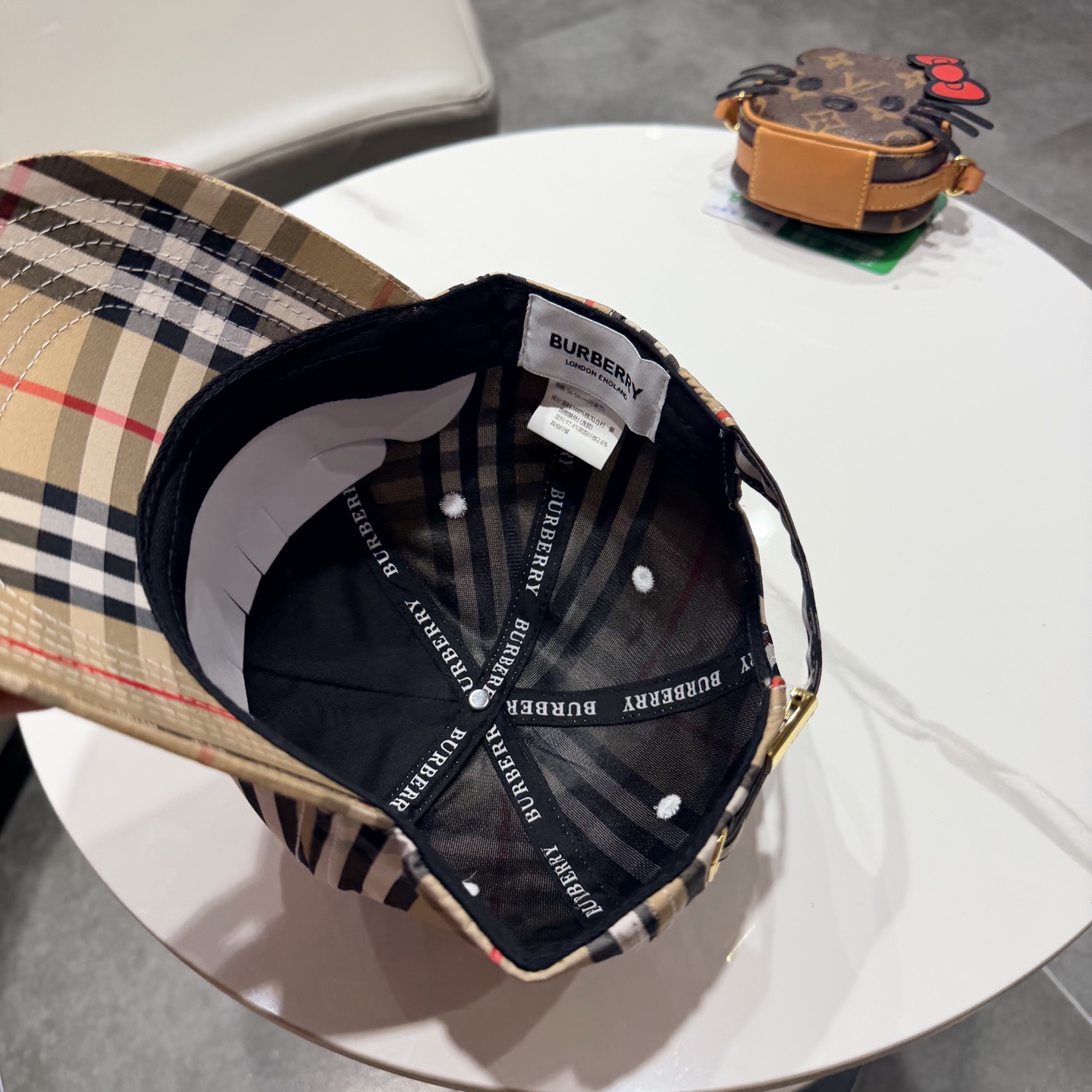 巴宝莉BURBERRY 🌸官网同步上线🎊 韩版新款英伦风定制款1:1原单品质 男女通用棒球帽 高版品质质