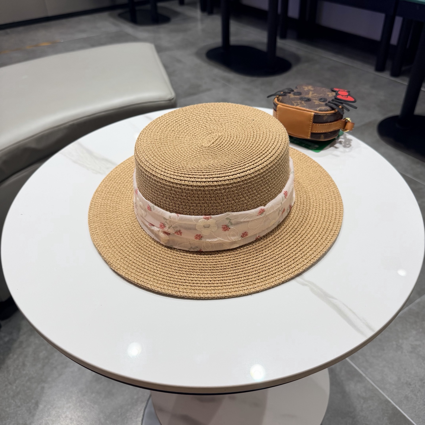 miumiu缪缪新款平顶草帽，头围57cm
