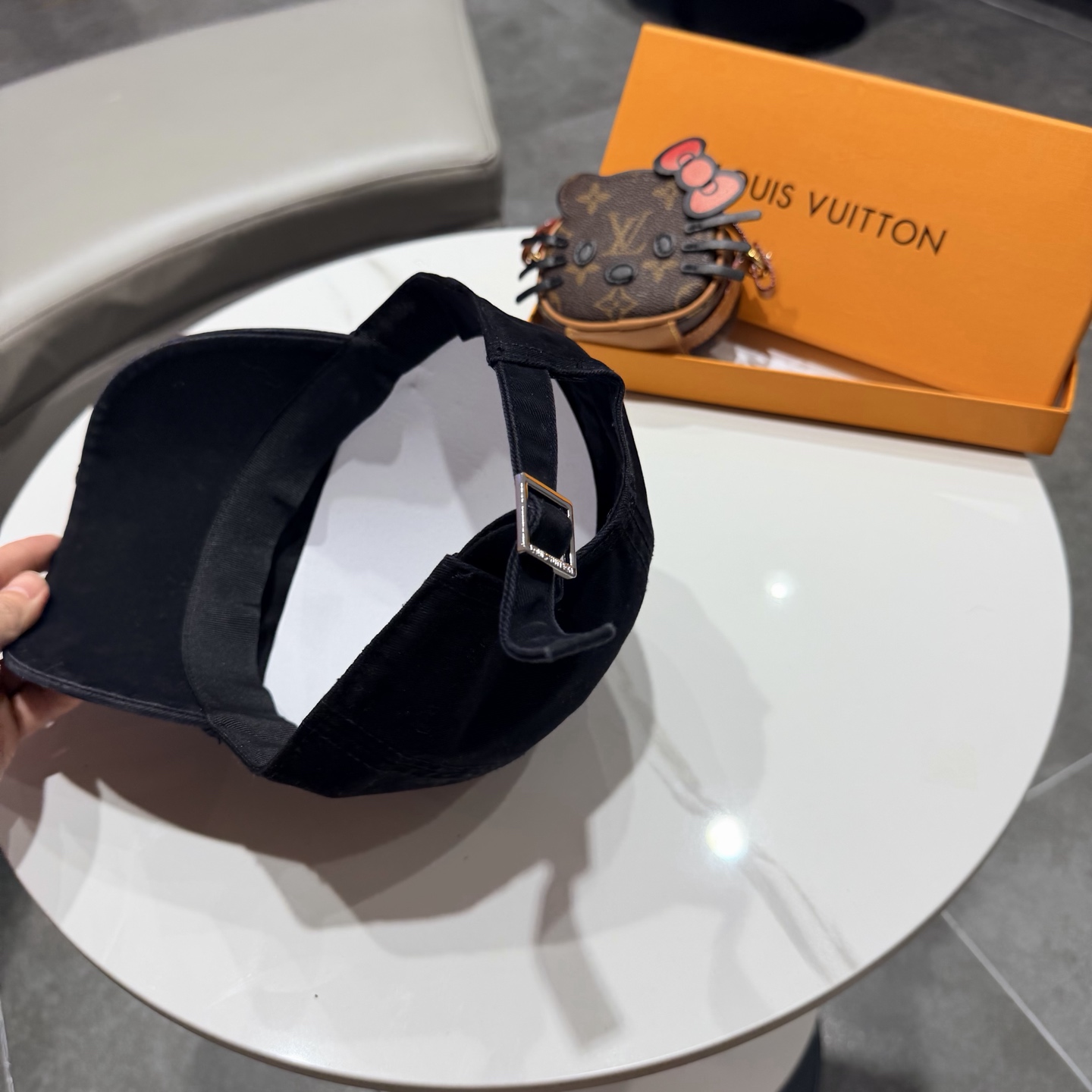 路易威登lv棒球帽 LouisVuitton😍新款重工打造♥️高端大气，百搭款🤗男女通用！