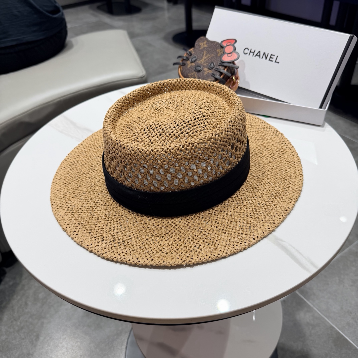 Chanel香奈儿法式草编平顶帽子女春夏镂空遮阳帽度假防晒草帽英伦风优雅小礼帽