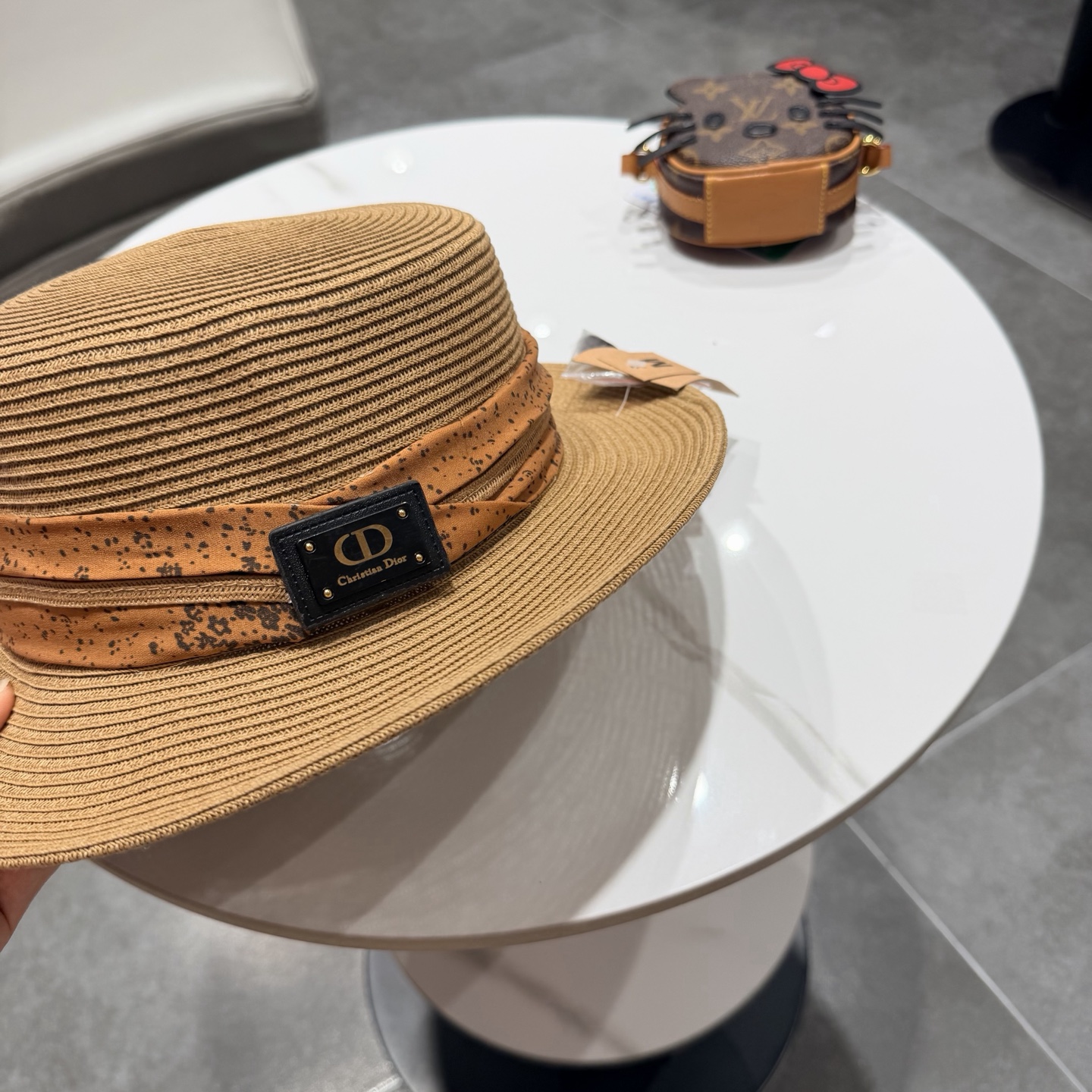 Dior 简约，头围57cm