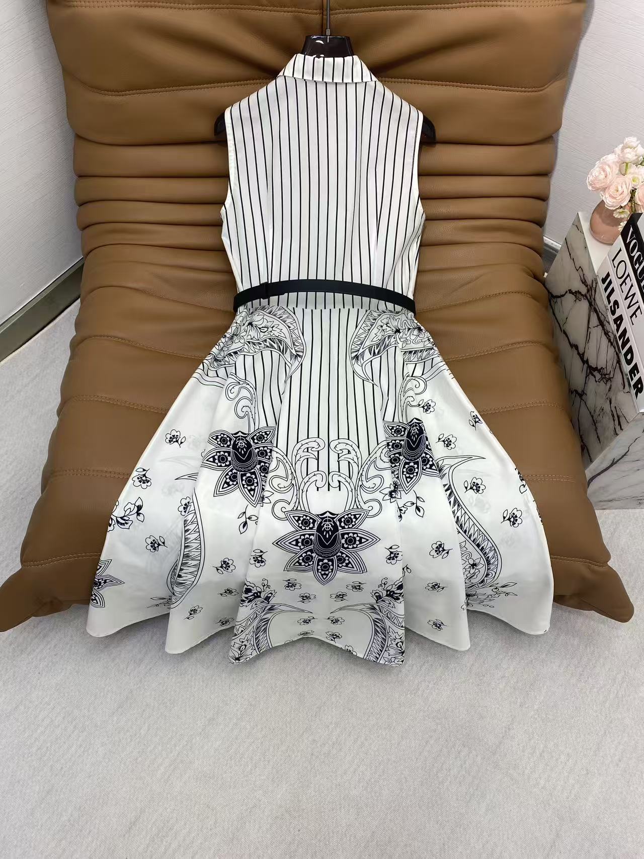 디올 26SS 여성 원피스 132216 Dior Dress 썸네일 이미지