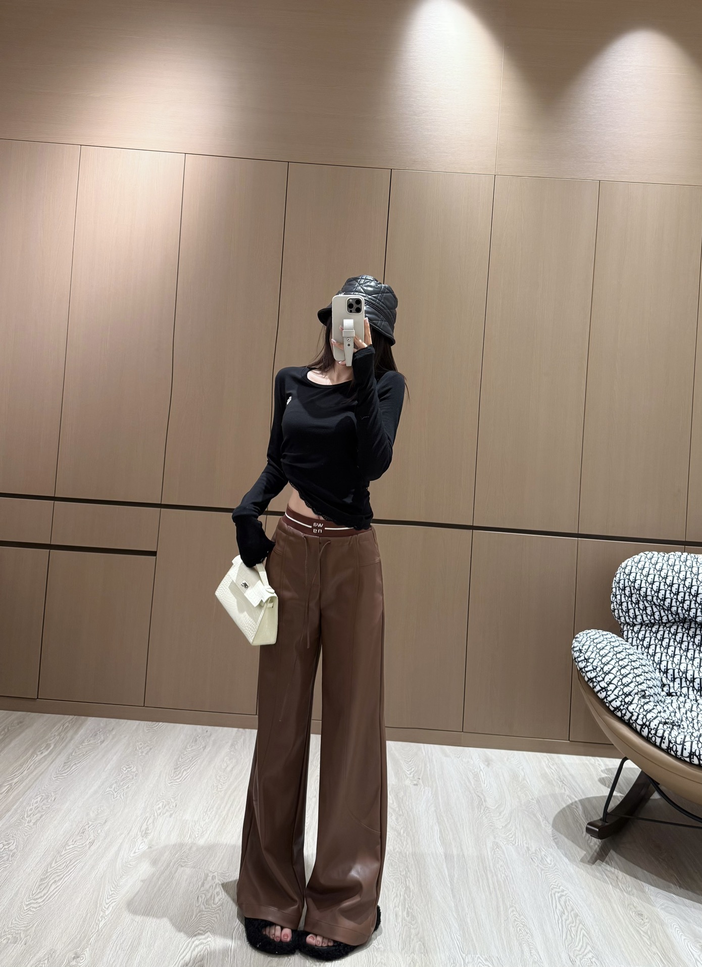 High-End Women’s Suit Support with Custom Options and Elegant Packaging - 图片 7