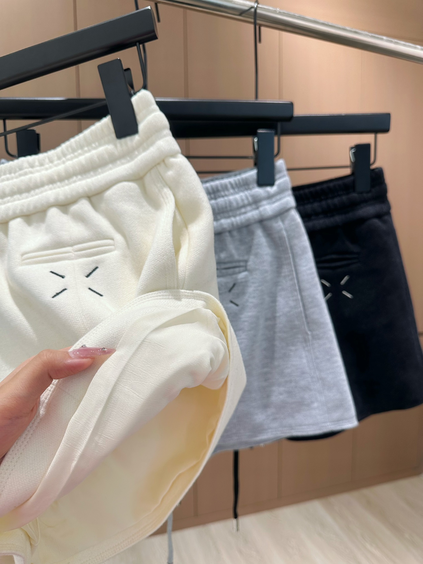 New 2024 High-End Women’s Clothing: Quality Fabrics, Fashionable Styles, Comfortable Fit - 图片 4