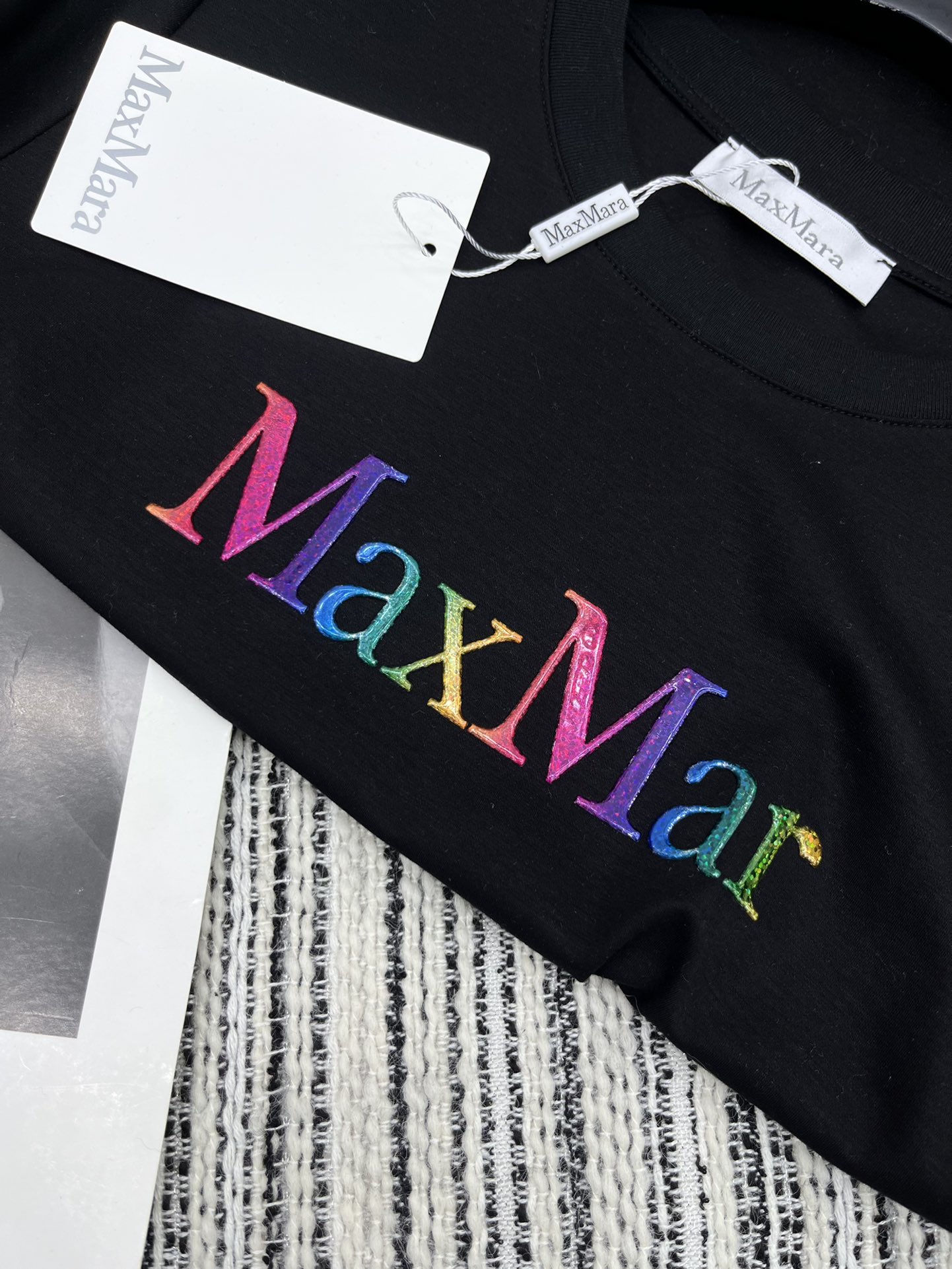 4/爆款现货原单品质MaxMara*2025新品圆领刺绣定制YB斜纹全棉材质透气舒适质感十足常规短袖T恤