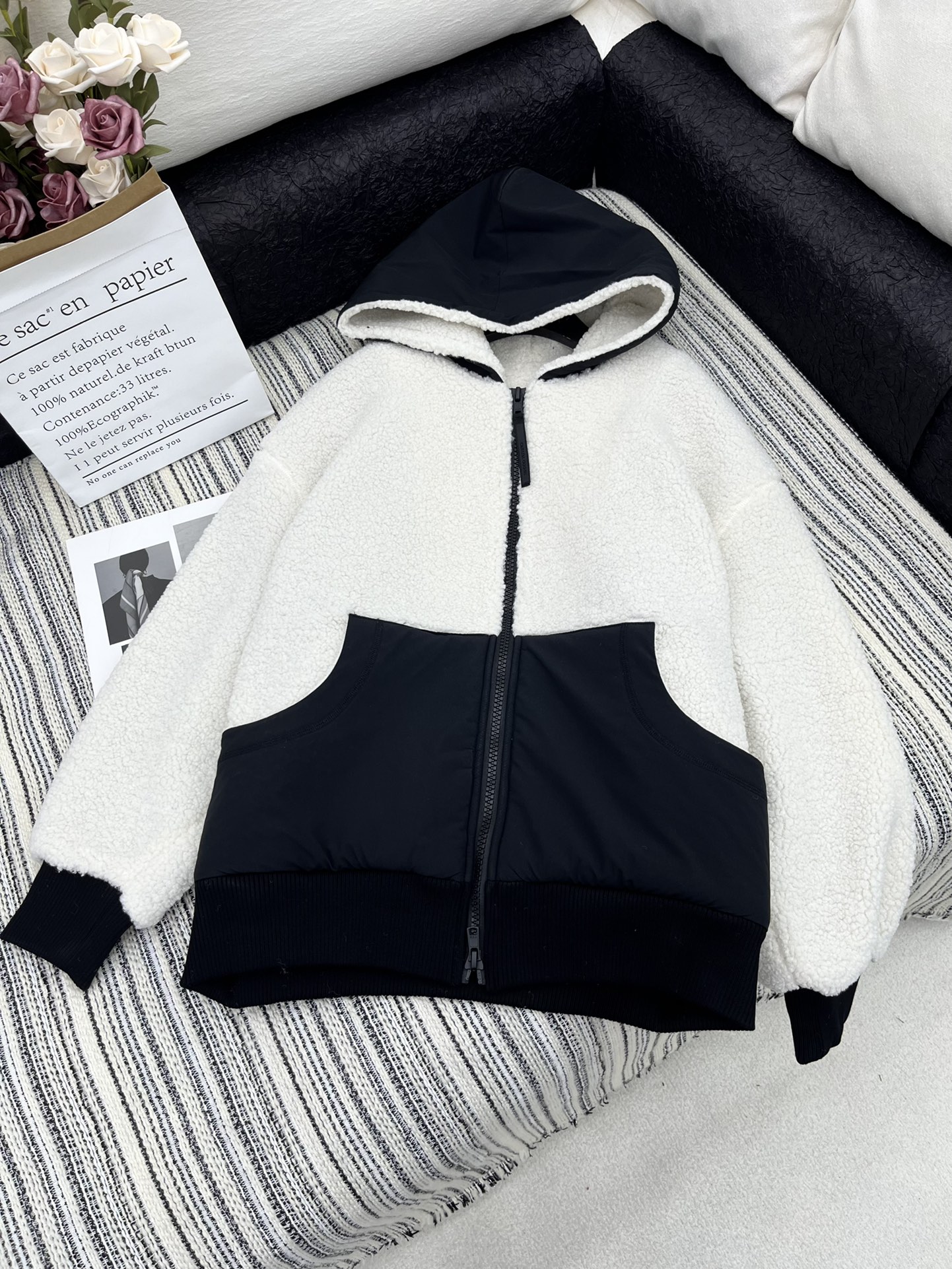 2024 New Lamb Mullah Cap Coat: High-End Women’s Clothing with Custom Design - 图片 2