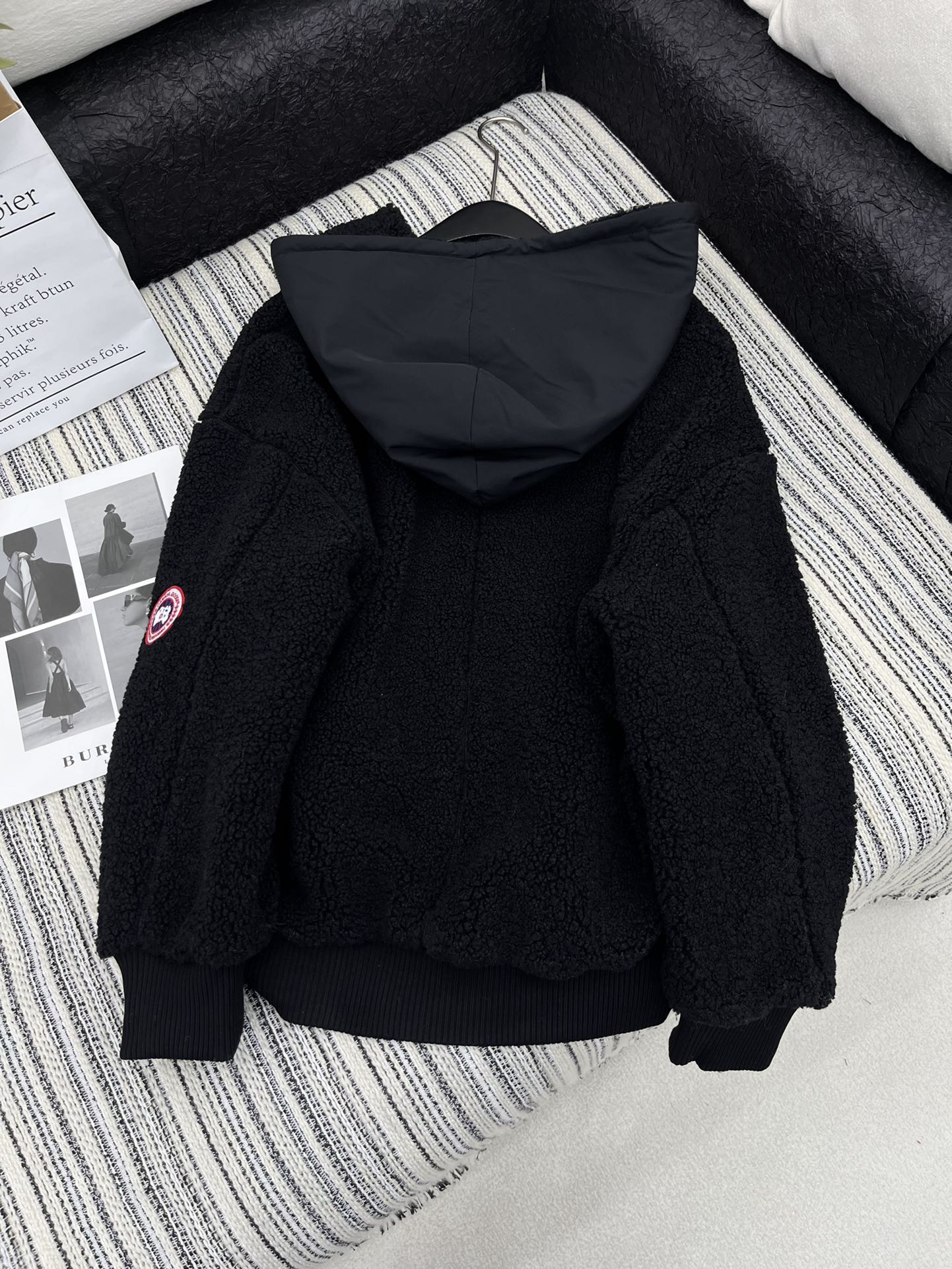 2024 New Lamb Mullah Cap Coat: High-End Women’s Clothing with Custom Design - 图片 8