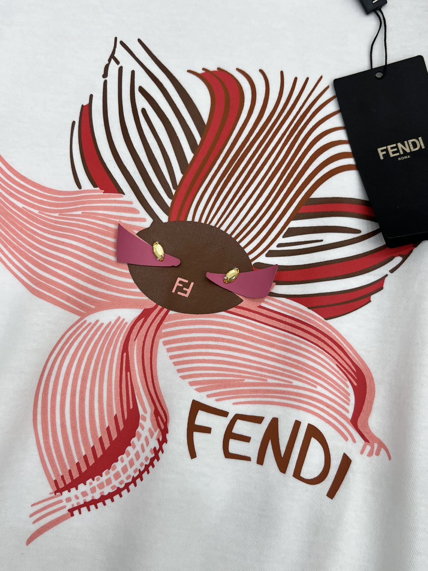 🛒𝐍𝐄𝐖 · 𝟐𝟎𝟐5/爆款现货

原单品质 Fendi*｜2025早春新品圆领短袖𝑇𝑒𝑒
定制YB棉材