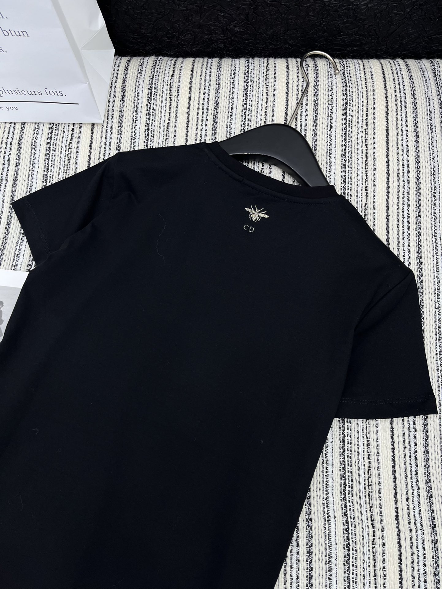 🛒𝐍𝐄𝐖 · 𝟐𝟎𝟐5/爆款现货

原单品质  Dio*｜2025新品圆领刺绣🪡𝑇𝑒𝑒
定制YB全棉材质