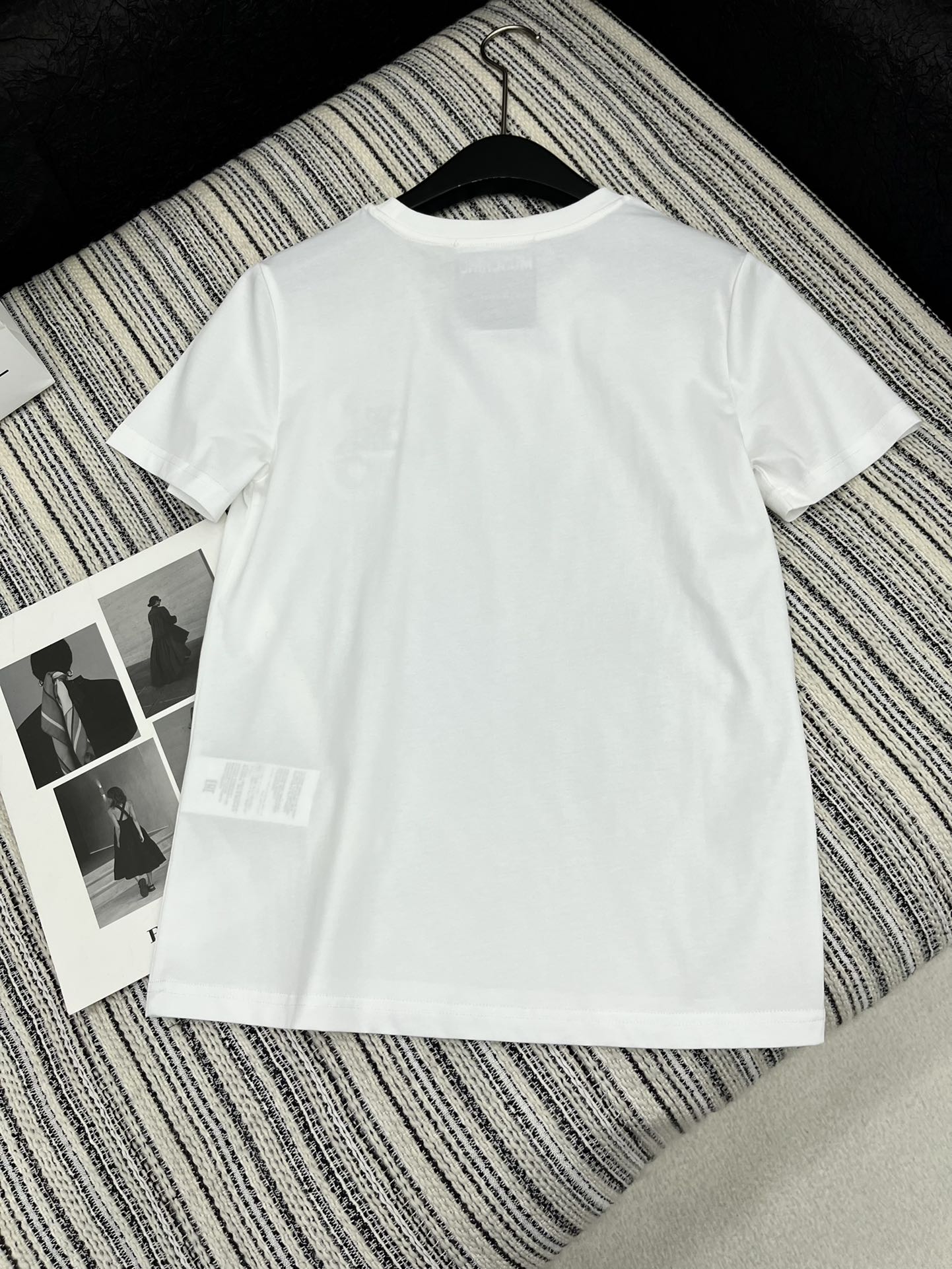 🛒𝐍𝐄𝐖 · 𝟐𝟎𝟐5/爆款现货

原单品质 Mos *｜2025新品圆领刺绣小熊🐻𝑇𝑒𝑒
定制YB斜纹