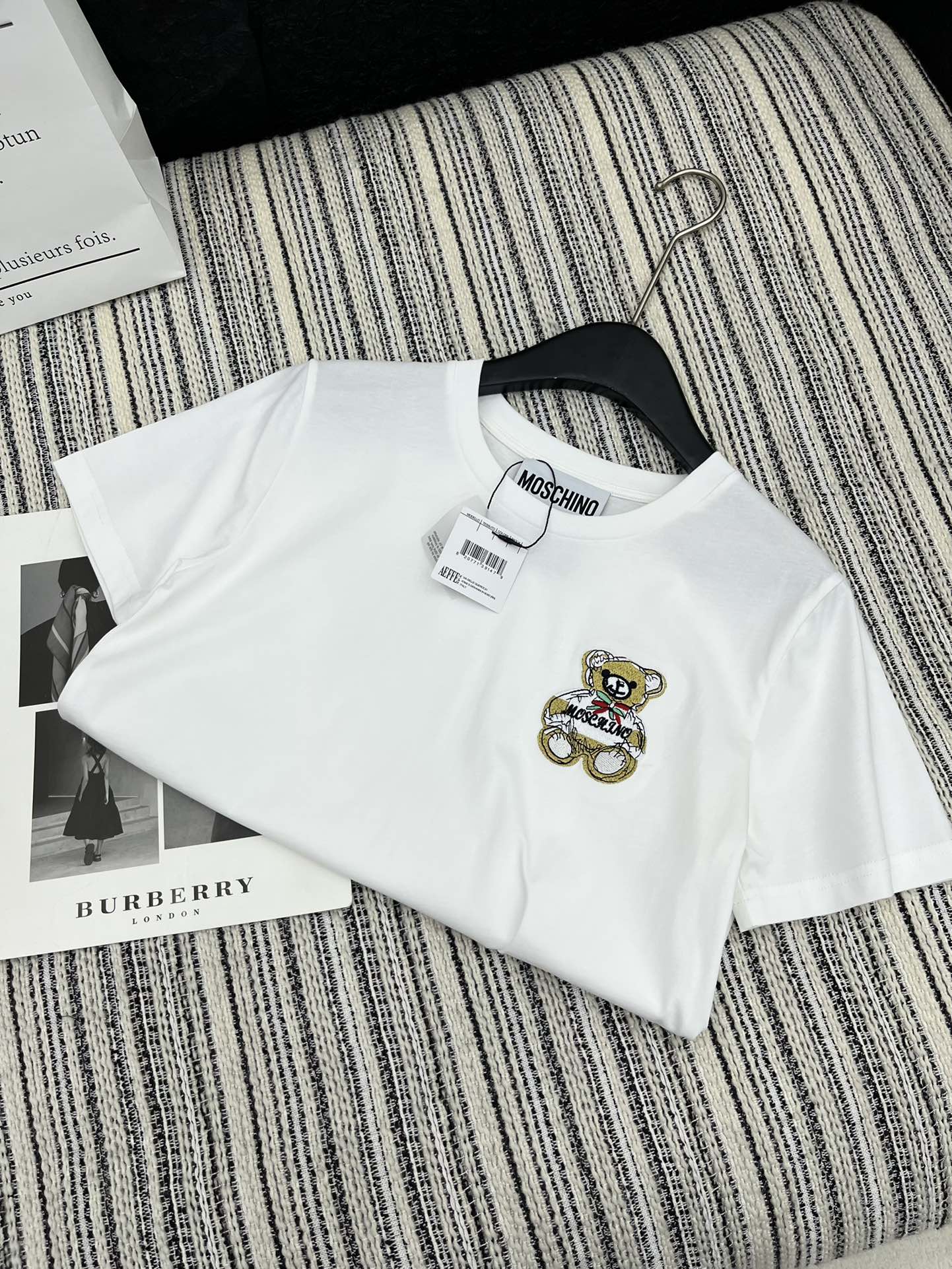 🛒𝐍𝐄𝐖 · 𝟐𝟎𝟐5/爆款现货

原单品质 Mos *｜2025新品圆领刺绣小熊🐻𝑇𝑒𝑒
定制YB斜纹