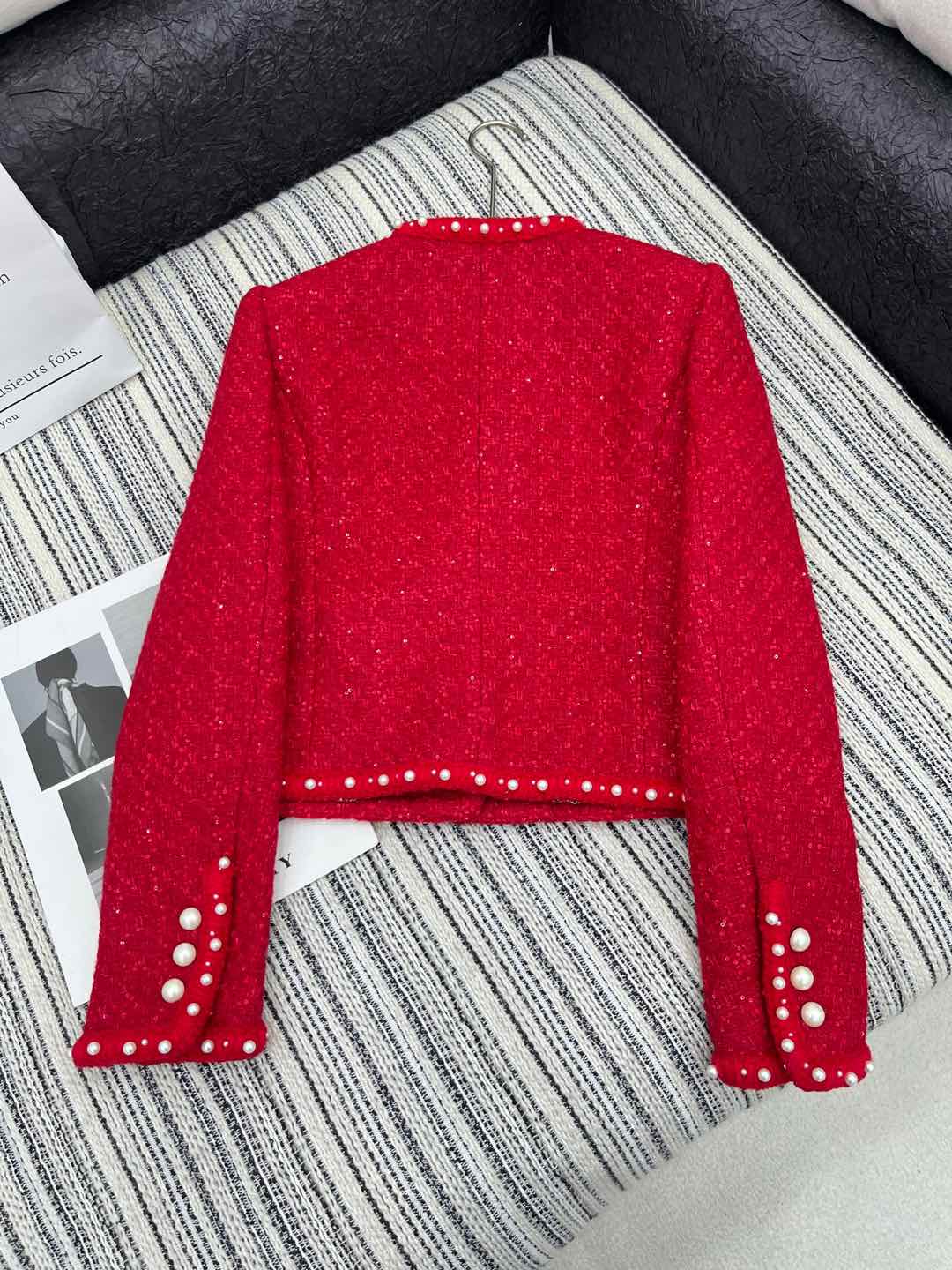 🛒𝐍𝐄𝐖 · 𝟐𝟎𝟐5/爆款现货

原单品质 Chane*｜2025新品粗花呢圆领真丝订珠外套
定制YB