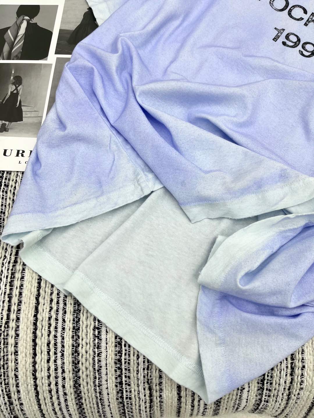 🛒𝐍𝐄𝐖 · 𝟐𝟎𝟐5/爆款现货

原单品质 Acne Stu *｜精致重工洗水印花T恤
高级扎染 高订