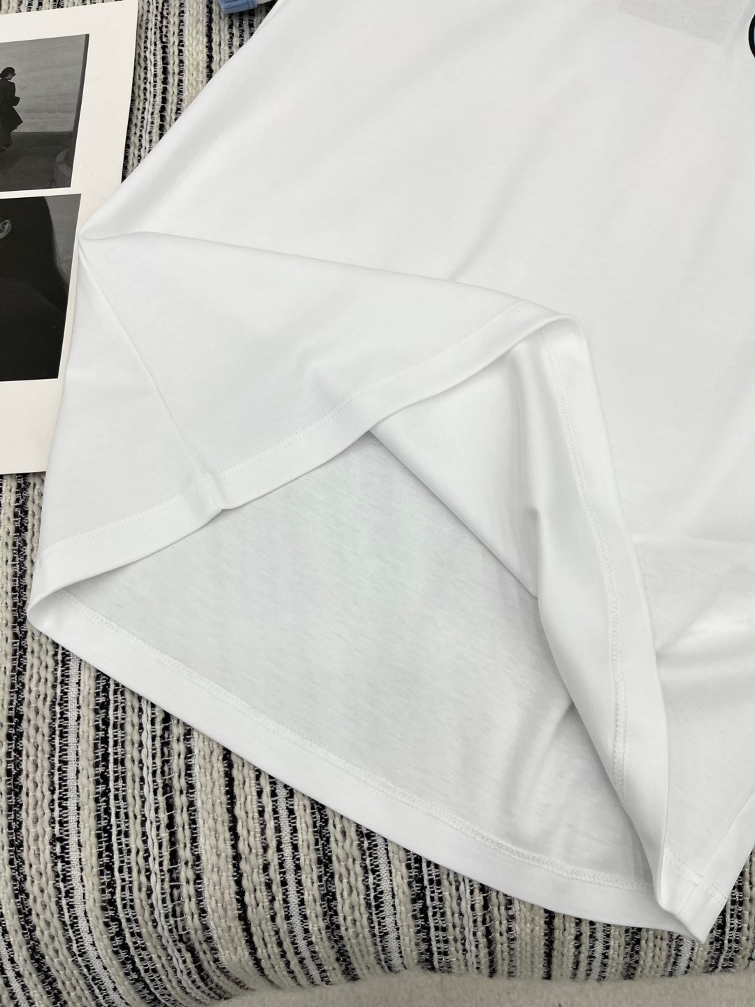 🛒𝐍𝐄𝐖 · 𝟐𝟎𝟐5/爆款现货

原单品质 Gucc*｜25新品印花短袖T恤
精致常规版型上身巨显瘦！