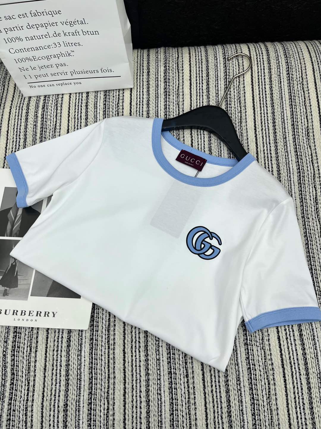 🛒𝐍𝐄𝐖 · 𝟐𝟎𝟐5/爆款现货

原单品质 Gucc*｜25新品印花短袖T恤
精致常规版型上身巨显瘦！