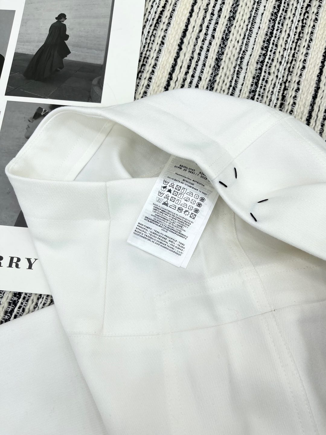 🛒𝐍𝐄𝐖 · 𝟐𝟎𝟐5/爆款现货

原单品质 MM6*｜25新款工装式休闲裤
颜色百搭高级 撞色刺绣尽显