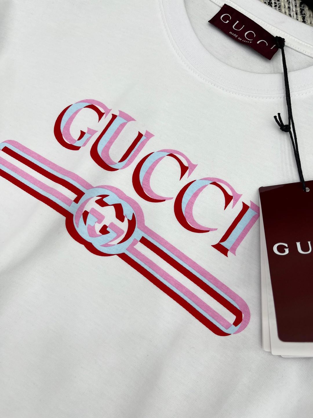 🛒𝐍𝐄𝐖 · 𝟐𝟎𝟐5/爆款现货

原单品质 Gucc*｜25蛇年限定系列新品印花短袖T恤
精致常规版型