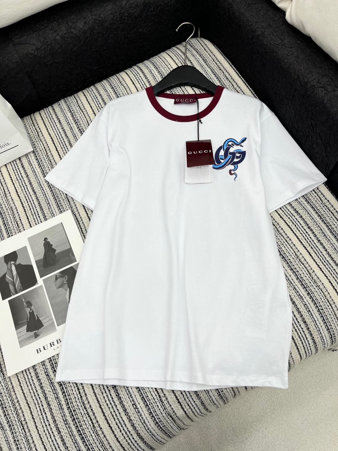 🛒𝐍𝐄𝐖 · 𝟐𝟎𝟐5/爆款现货

原单品质 Gucc*｜25蛇年限定系列新品印花短袖T恤
精致常规版型