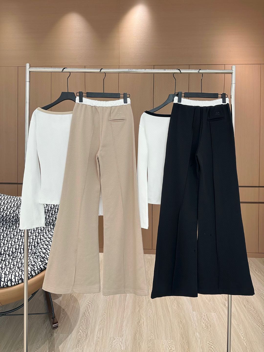 2025 Women’s Clothes: High Quality, Customized Fabrics, Classic Design, Black Tan, S M L - 图片 2