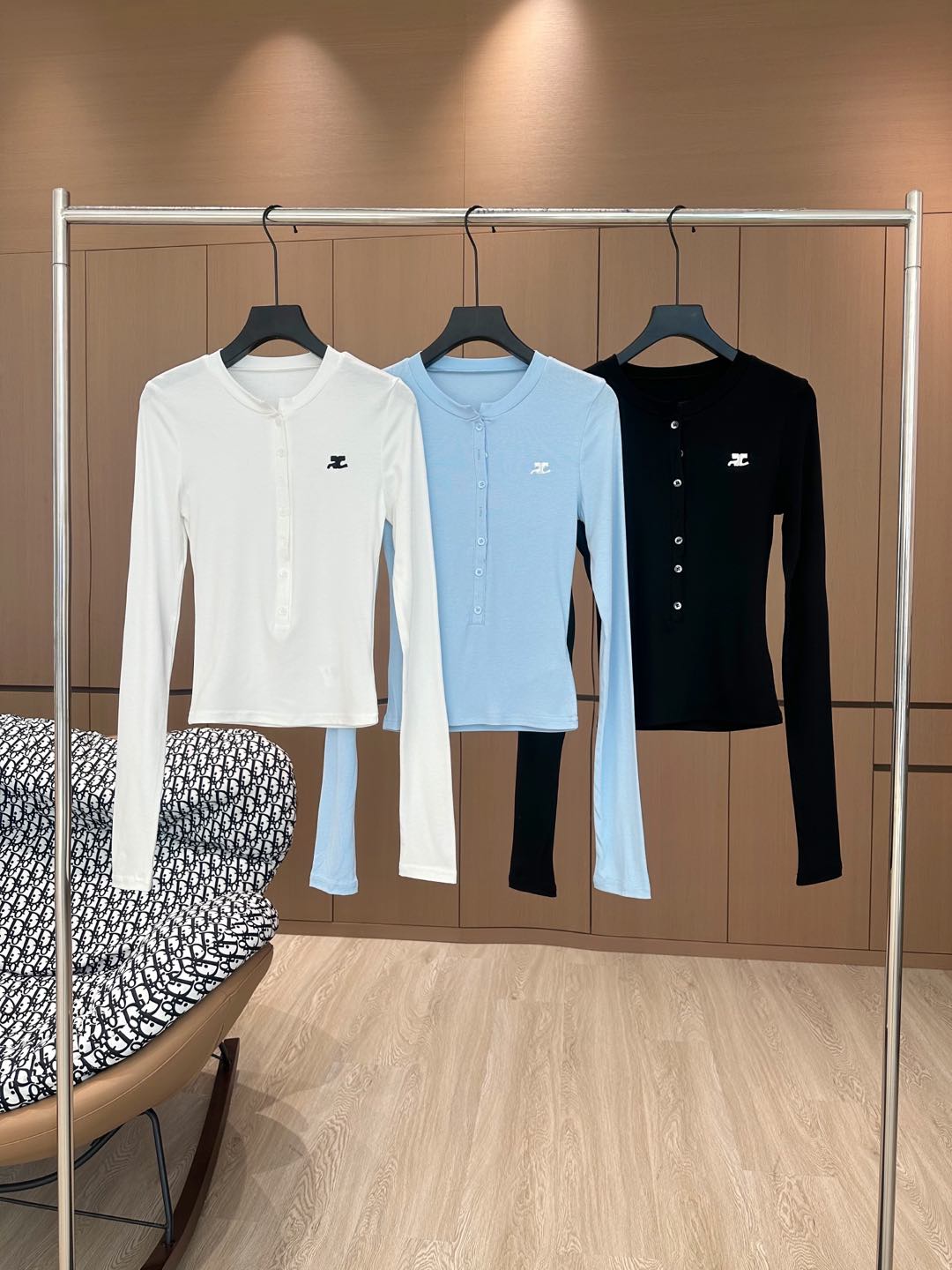 2025 Women’s Clothes Collection: High Quality, Customized Luxury in Classic Styles