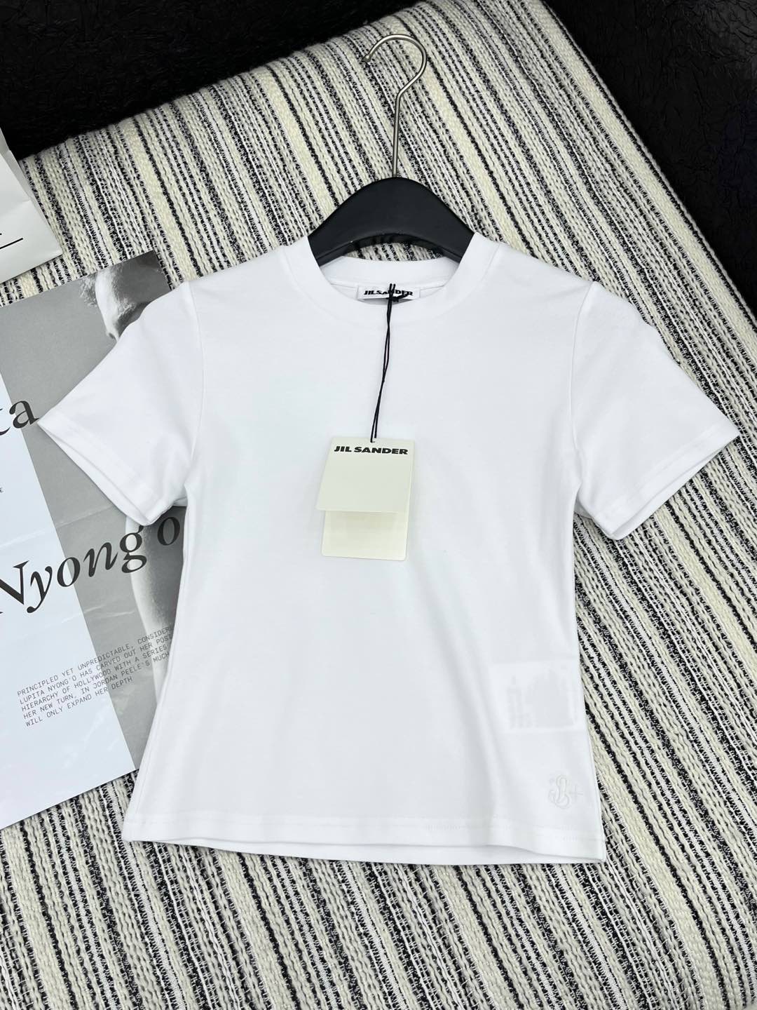 “High-End Women’s Clothing 2025 Collection: Quality, Style, and Customization” - 图片 2