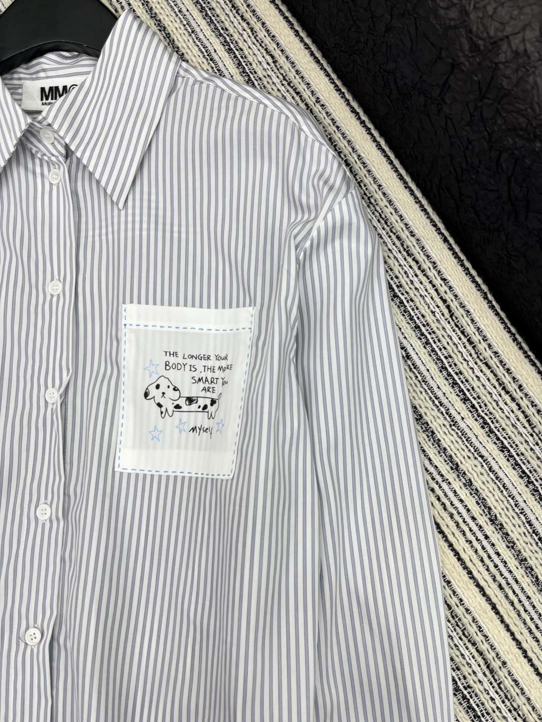 High-End Women’s Clothing: New Cartoon Striped Shirt with Classic Design - 图片 3
