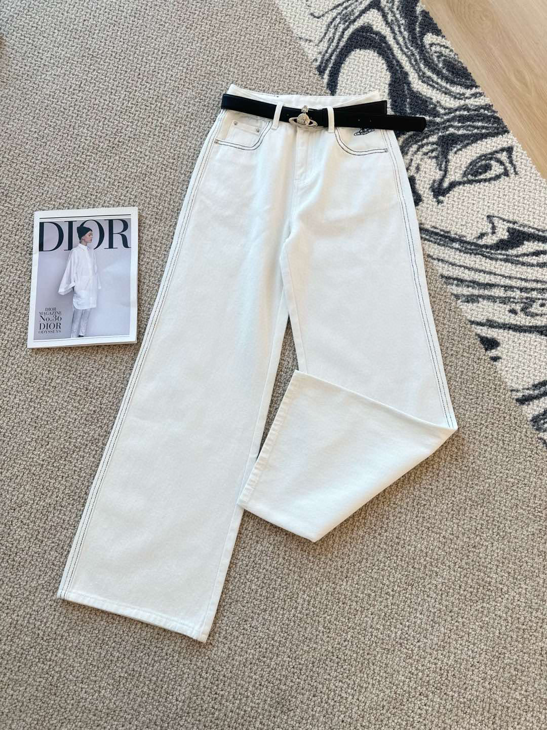 2025 New High Quality Women’s Clothes with Customized Belt and Decorated Jeans - 图片 1