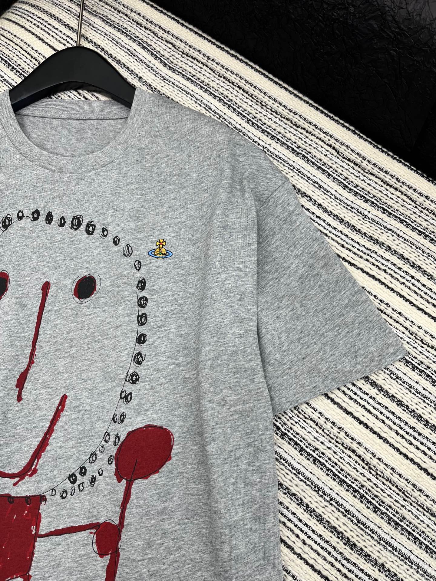 High-end Women’s Clothes: Queen’s Collection 2055, Cotton-lined Fabric, Toon Print - 图片 4