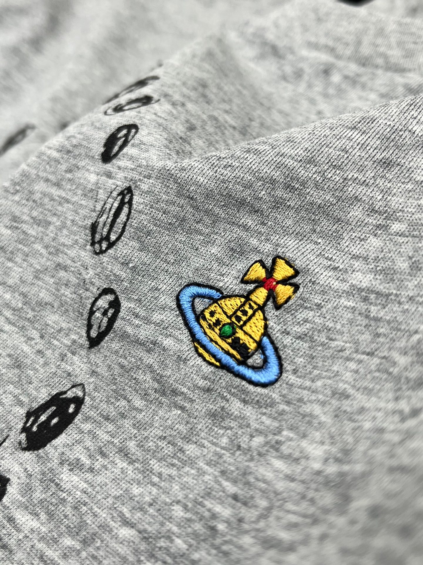 High-end Women’s Clothes: Queen’s Collection 2055, Cotton-lined Fabric, Toon Print - 图片 6