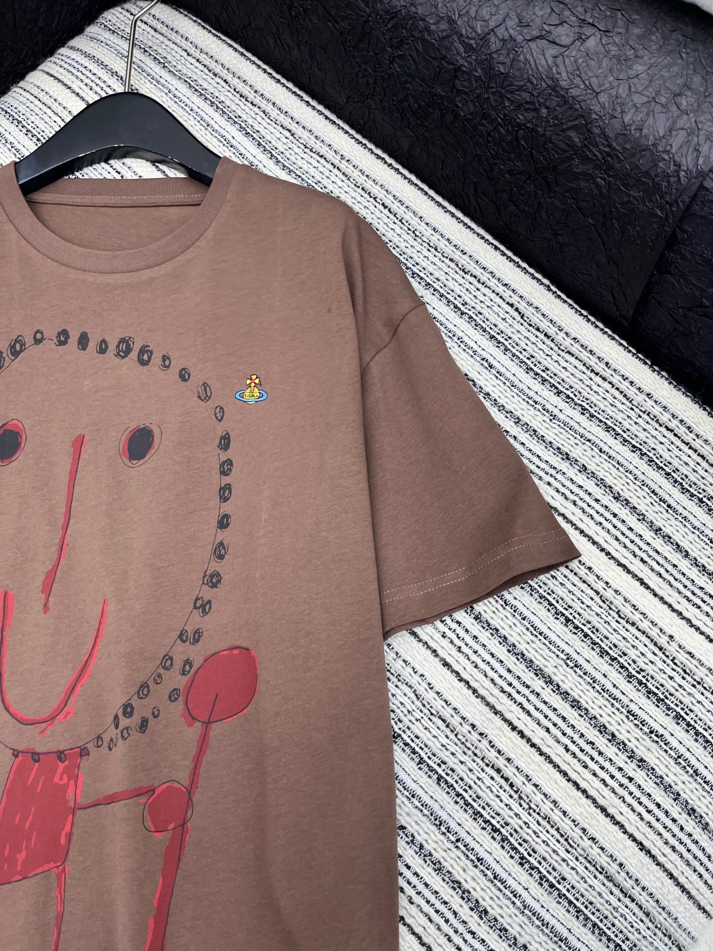 “High-end Women’s Clothes: Queen’s 25 New T-shirt, Cotton-lined Fabric, Brown Gray, S M L” - 图片 4
