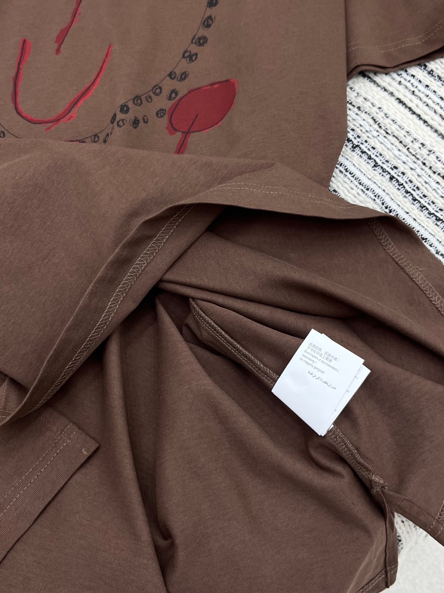 “High-end Women’s Clothes: Queen’s 25 New T-shirt, Cotton-lined Fabric, Brown Gray, S M L” - 图片 6