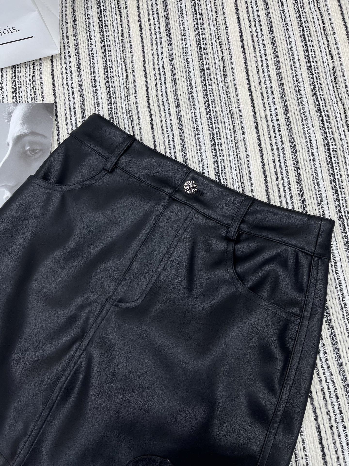 High-end Women’s Clothing: New Packaging, Original Quality, Comfortable Fit, Black Tan, Sizes S-L - 图片 4