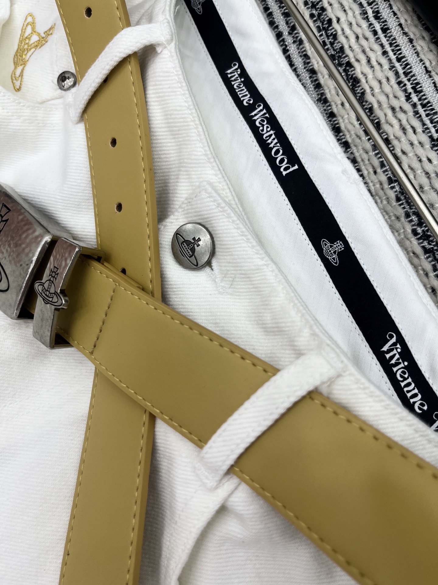 High-End Women’s Clothing: Customized Jeans with High-Quality Packaging - 图片 5