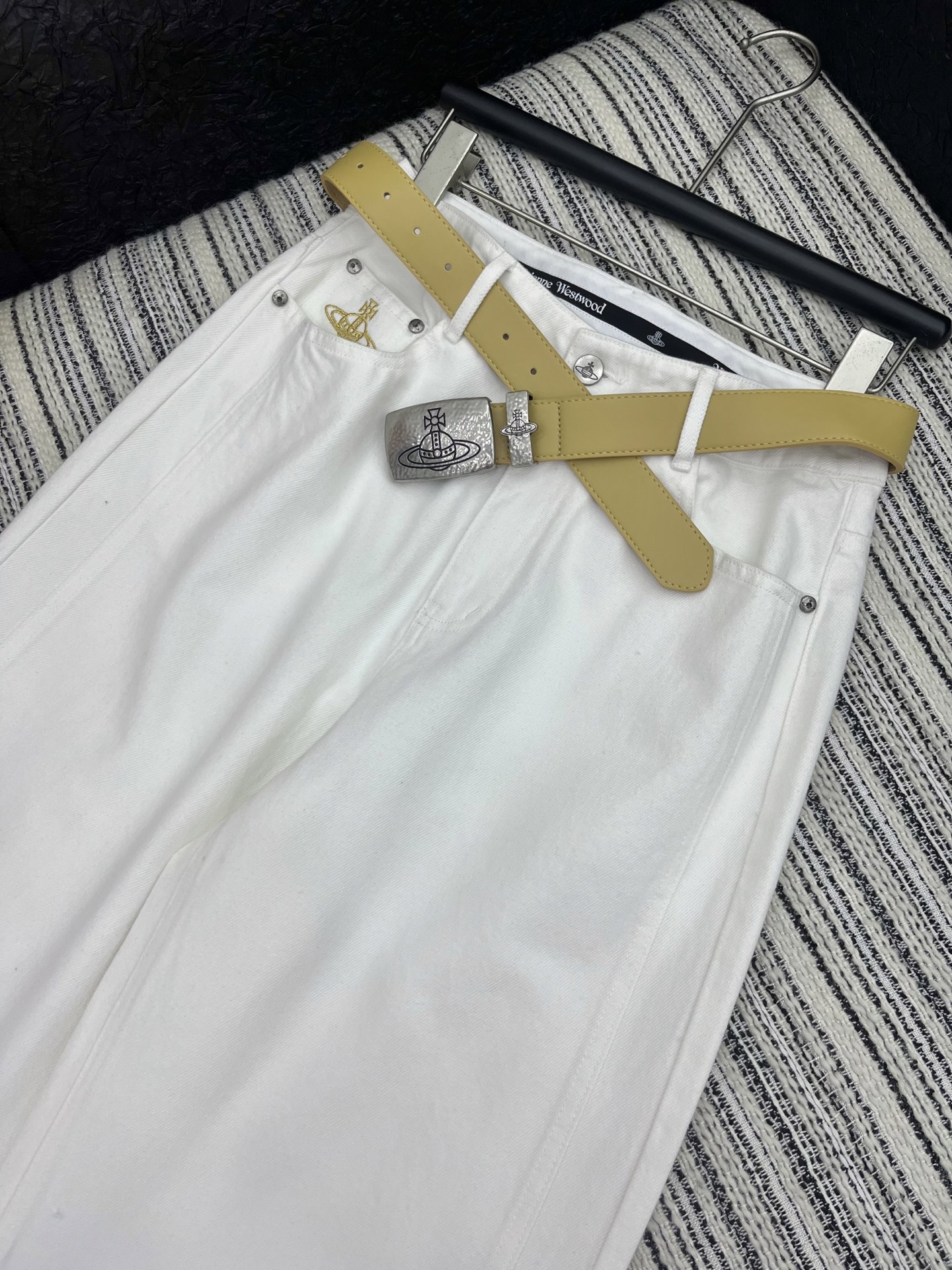 High-End Women’s Clothing: Customized Jeans with High-Quality Packaging - 图片 2