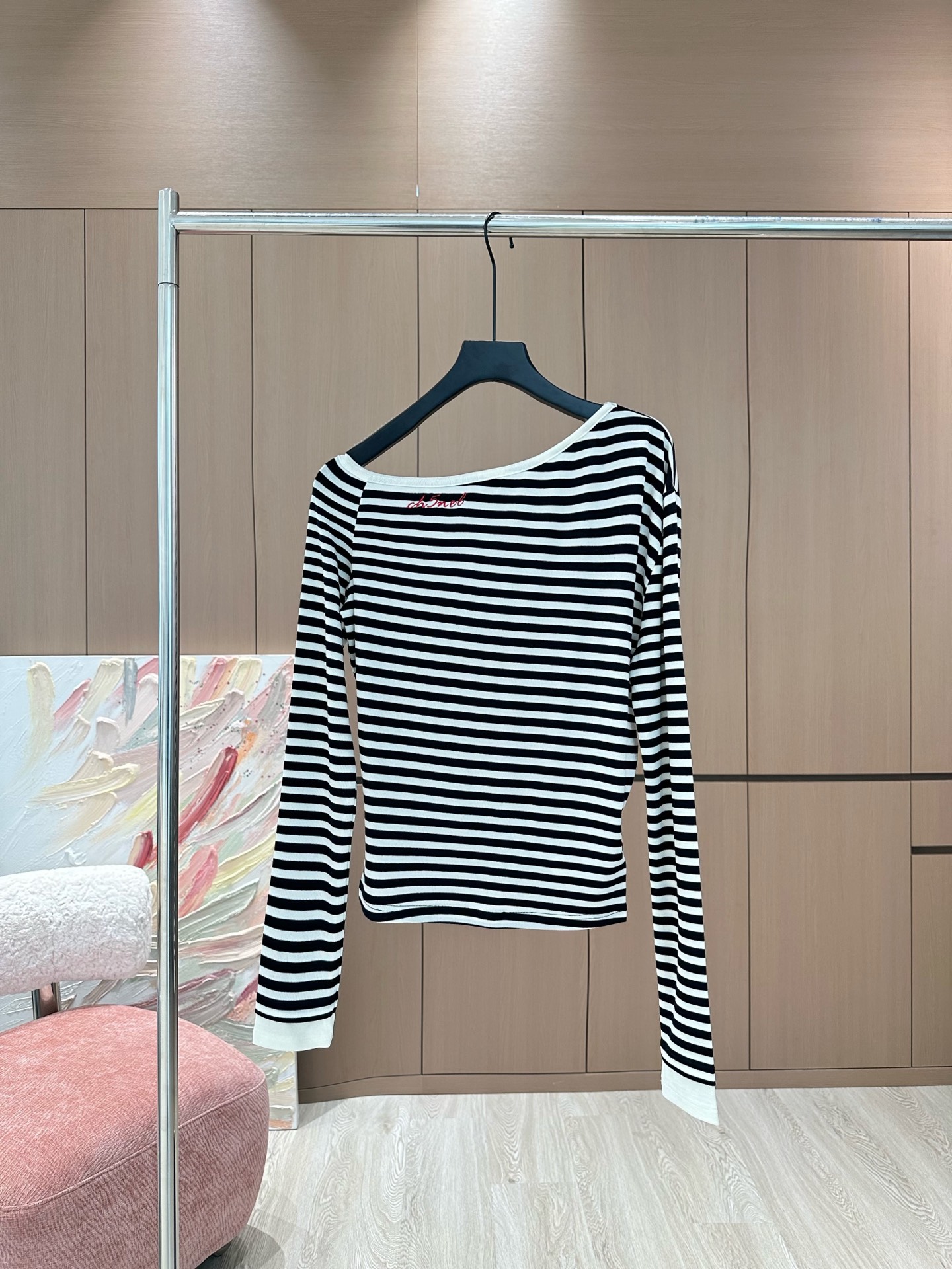 NO:316015,Niche | 2025 new Tennis striped long sleeves, a high elastic series with a comfortable cloud feel!  Whoever wears the upper body feels comfortable!  The exquisite button design fabric is super elastic!  Classic color colors are both daily and high-end, and are a must-have for daily outfits!  Black | Blue SML, alexander wang19860909小众｜2025新款天丝条纹长袖 云感舒适的高弹力系列！ 上身的触感谁穿谁知道的舒服！ 精致纽扣设计面料弹力超级好！ 色系经典 颜色都是日常又高级, 日常穿搭必备！ 黑色｜蓝色 SML,,alexander wang,Women's clothing